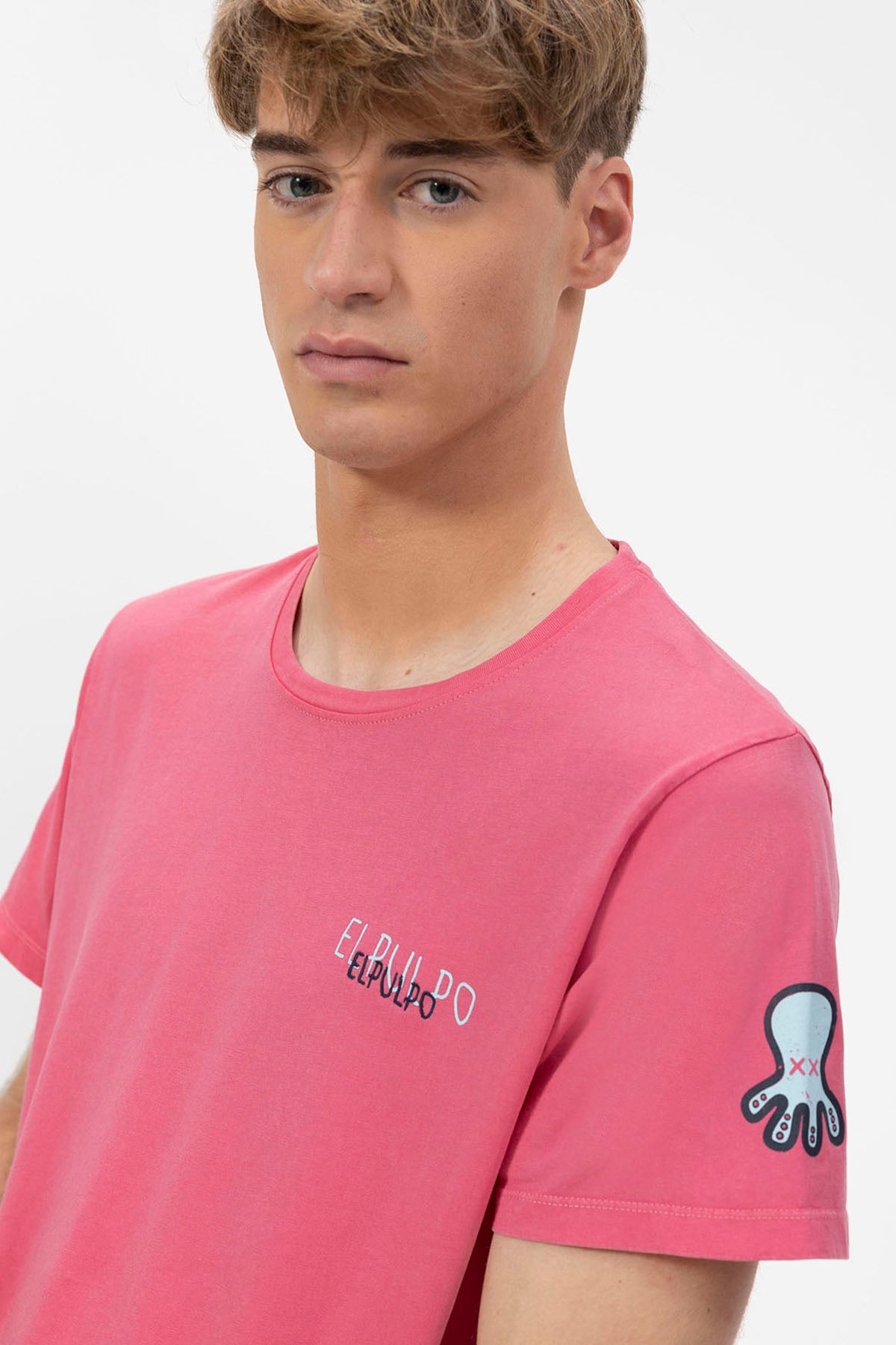 CAMISETA TRIPLE LOGO DIBUJADO ROSA CHICLE