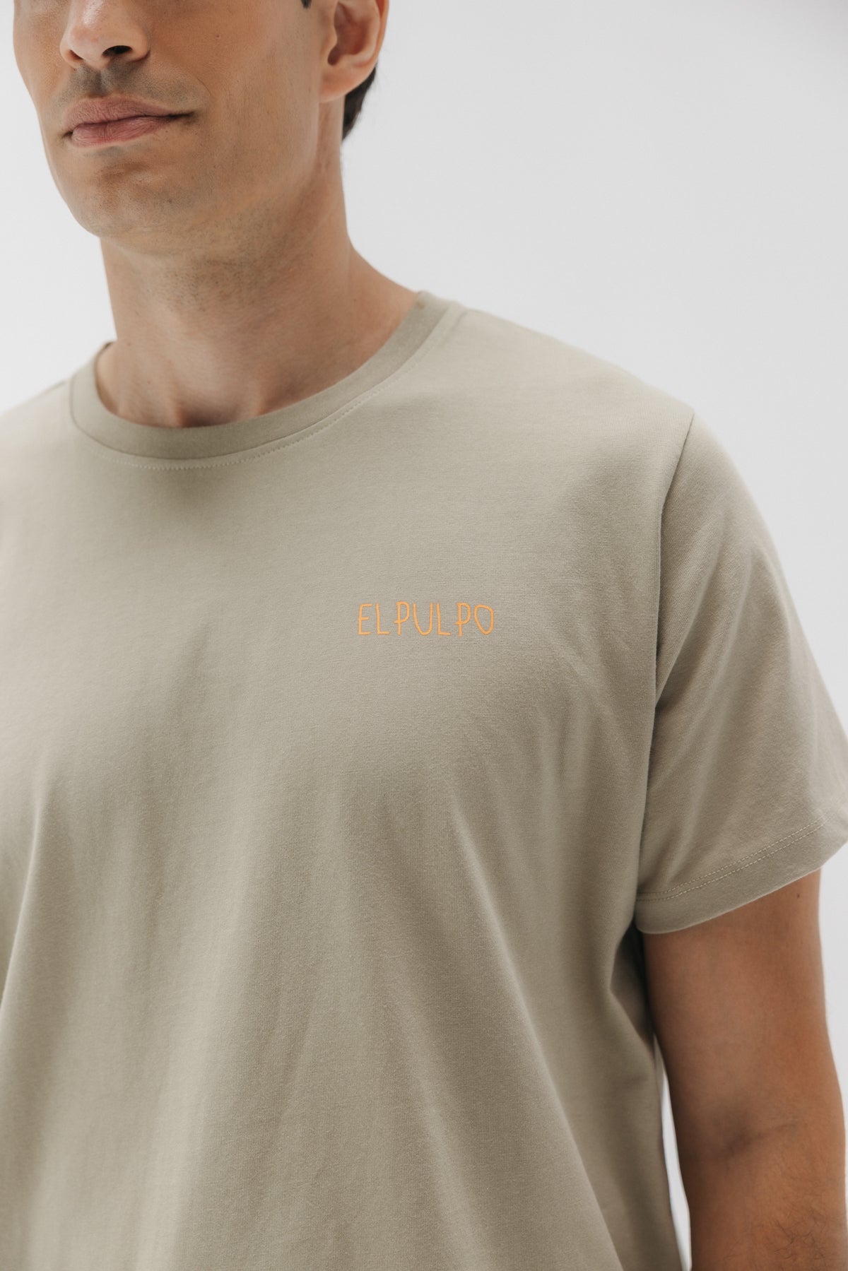 CAMISETA PARCHE PALAS VERDE KHAKI