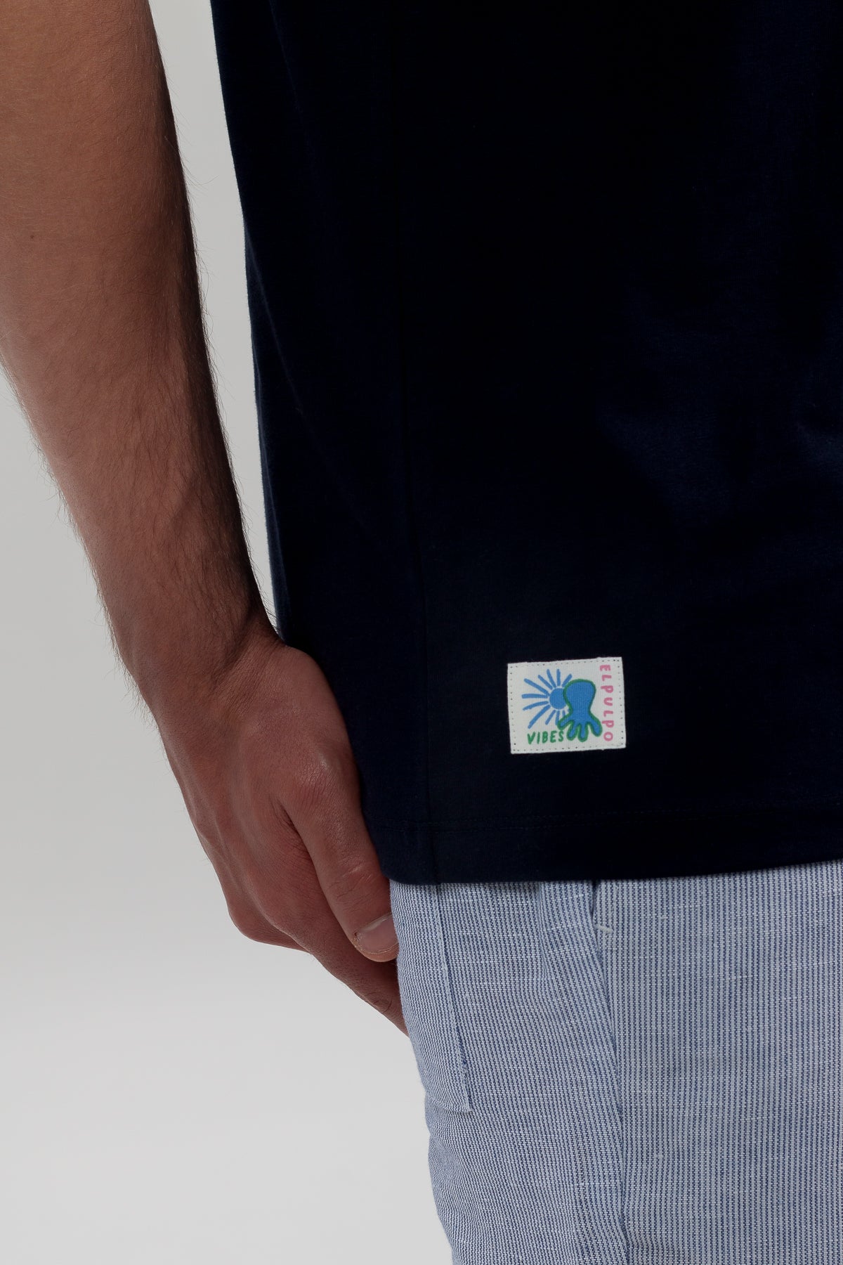 Camiseta estampado logo azul marino