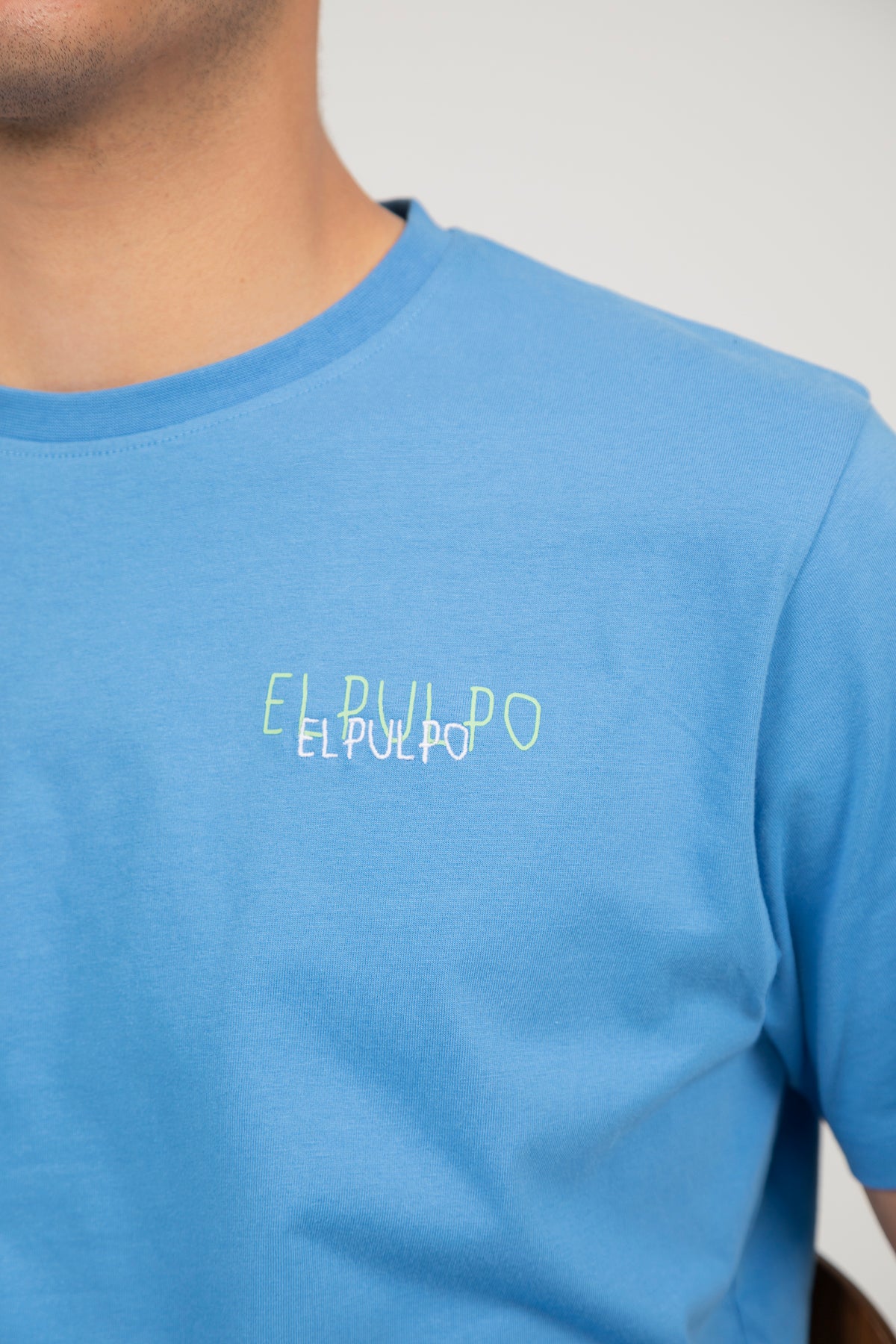 Camiseta logo multiposición azul lavanda