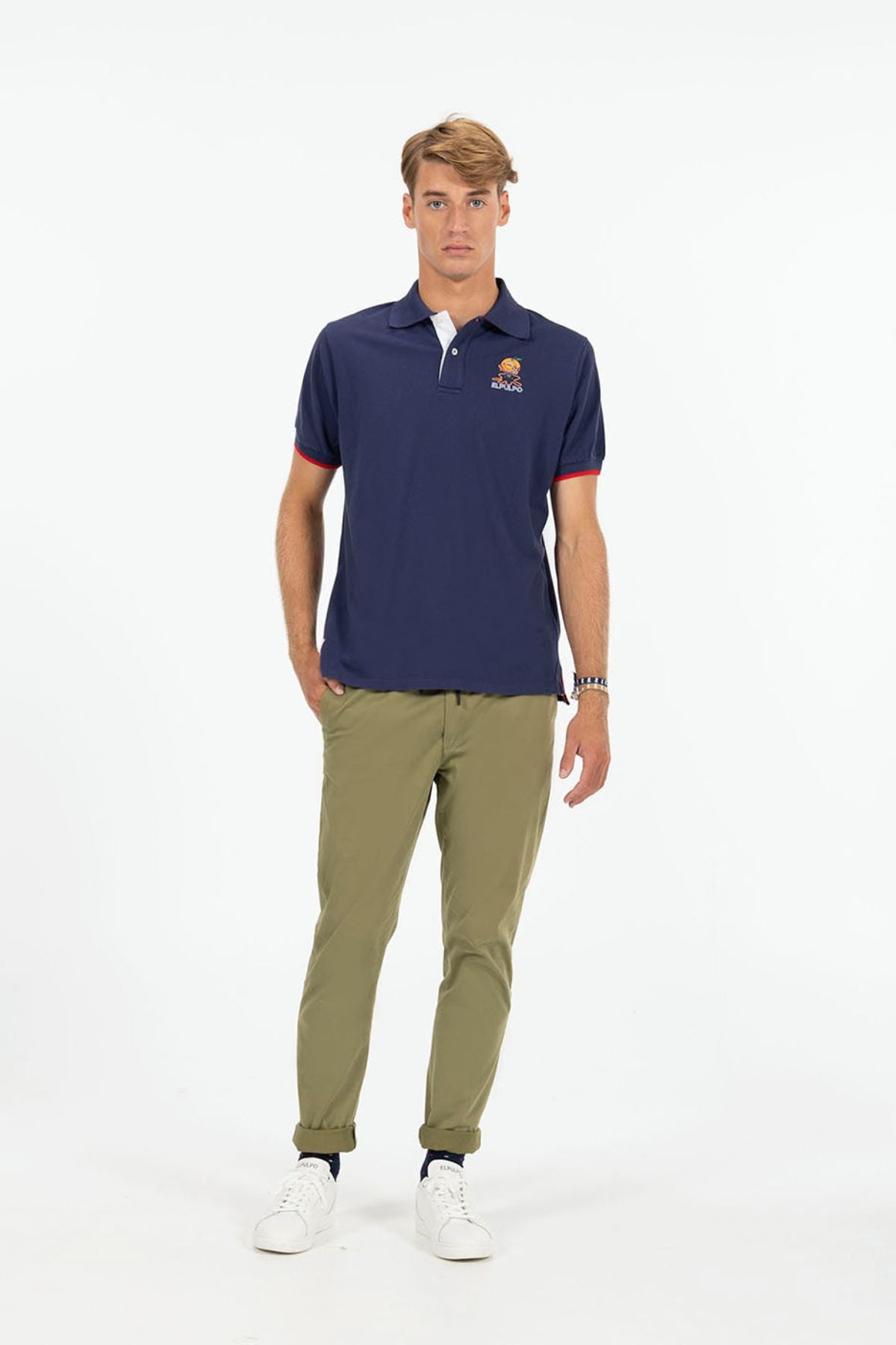 POLO ESTAMPADO ELPULPO Y NARANJITO CONTRASTES AZUL MARINO