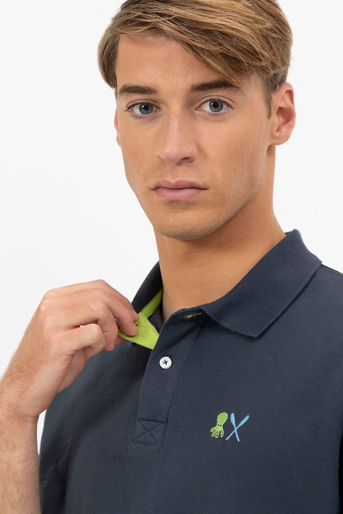 NAVY BLUE ESSENTIALS EMBROIDERED POLO