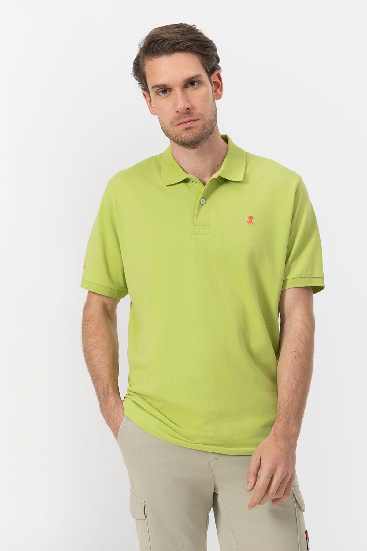 PISTACHIO GREEN CONTRASTING EMBROIDERY WASHED POLO