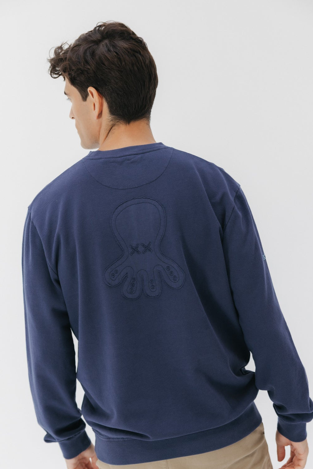 SUDADERA LOGO TEJIDO AZUL MARINO DELAVÉ
