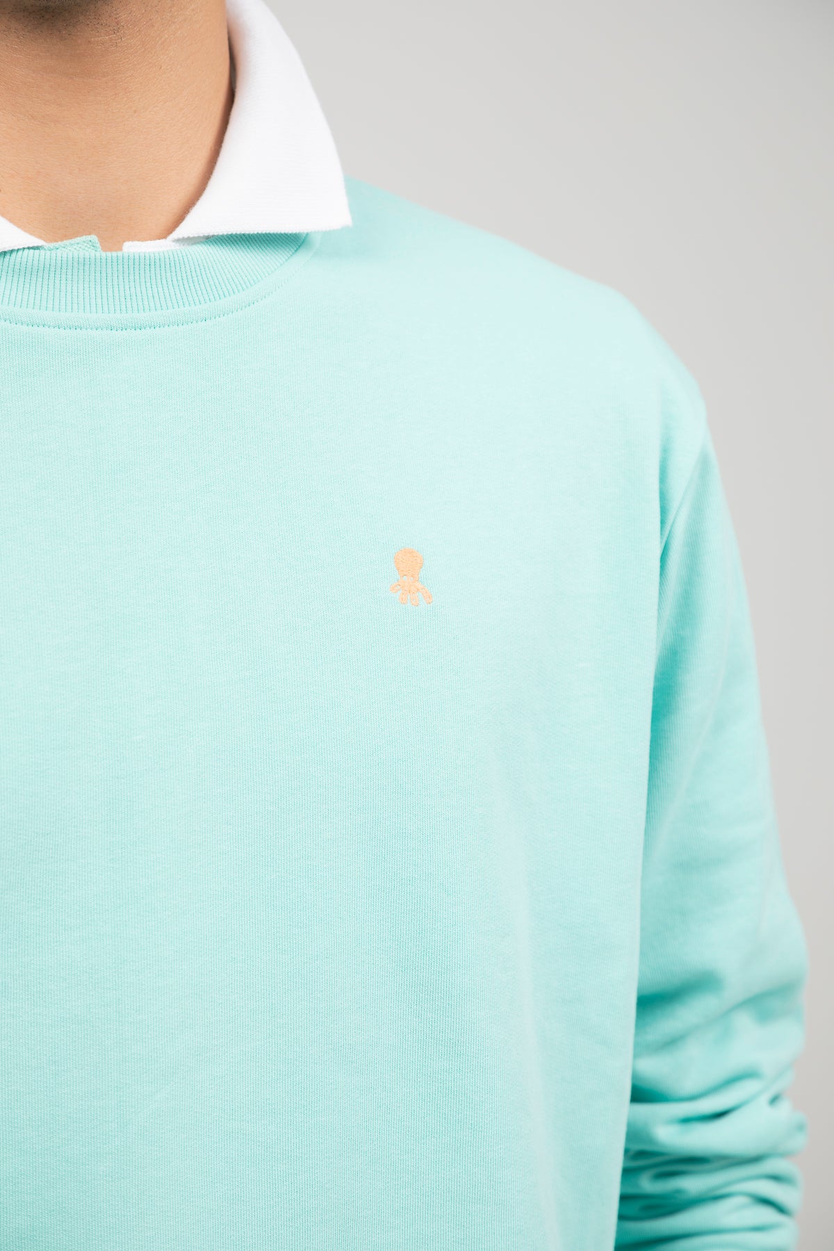 Sudadera logo contraste verde agua