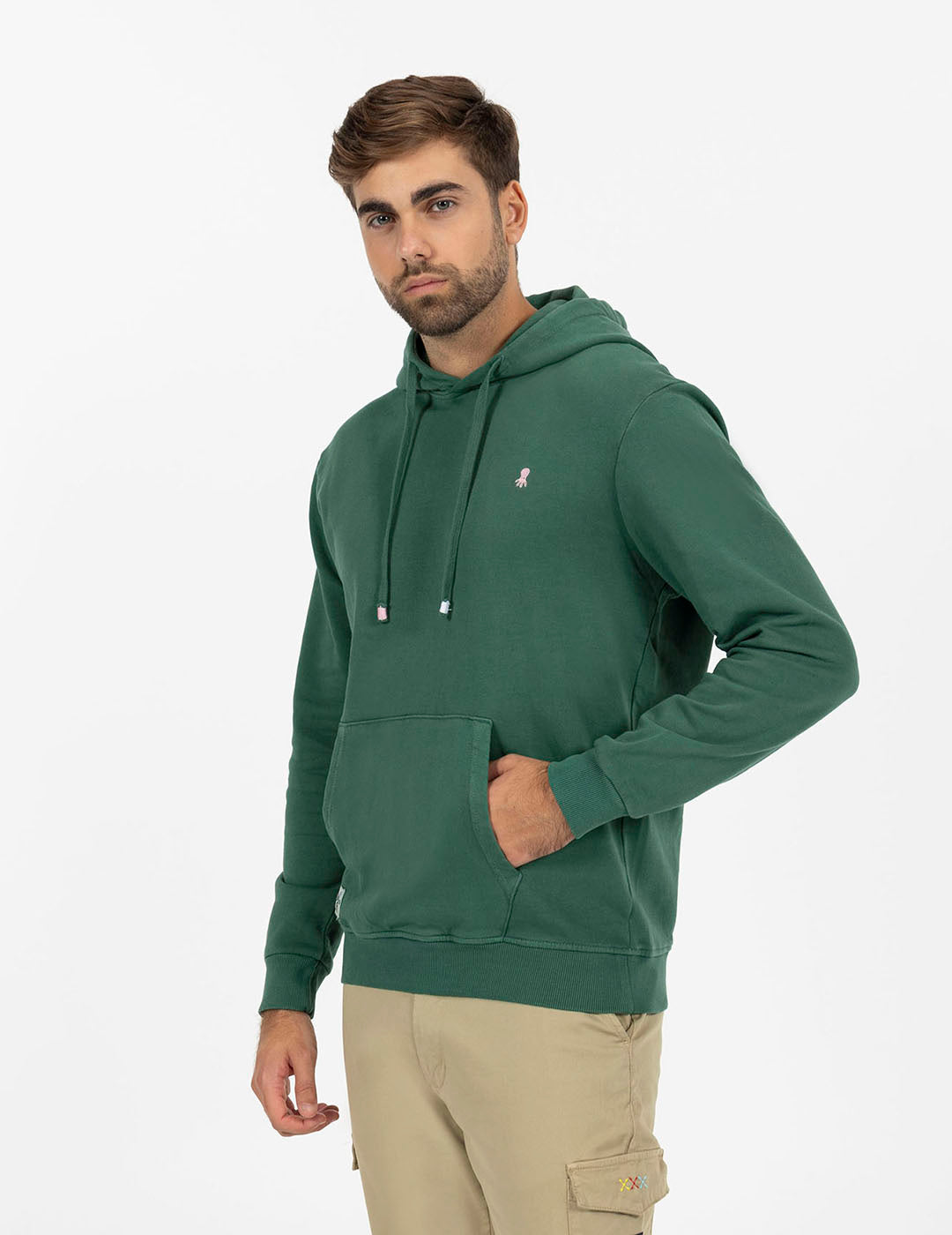 SUDADERA CAPUCHA LAVADA CON BORDADO VERDE INGLÉS