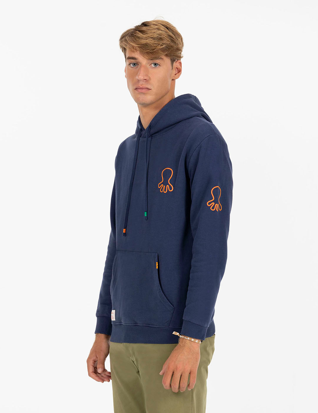 SUDADERA CAPUCHA ESTAMPADO TRIPLE LOGO NARANJITO AZUL MARINO DELAVÉ