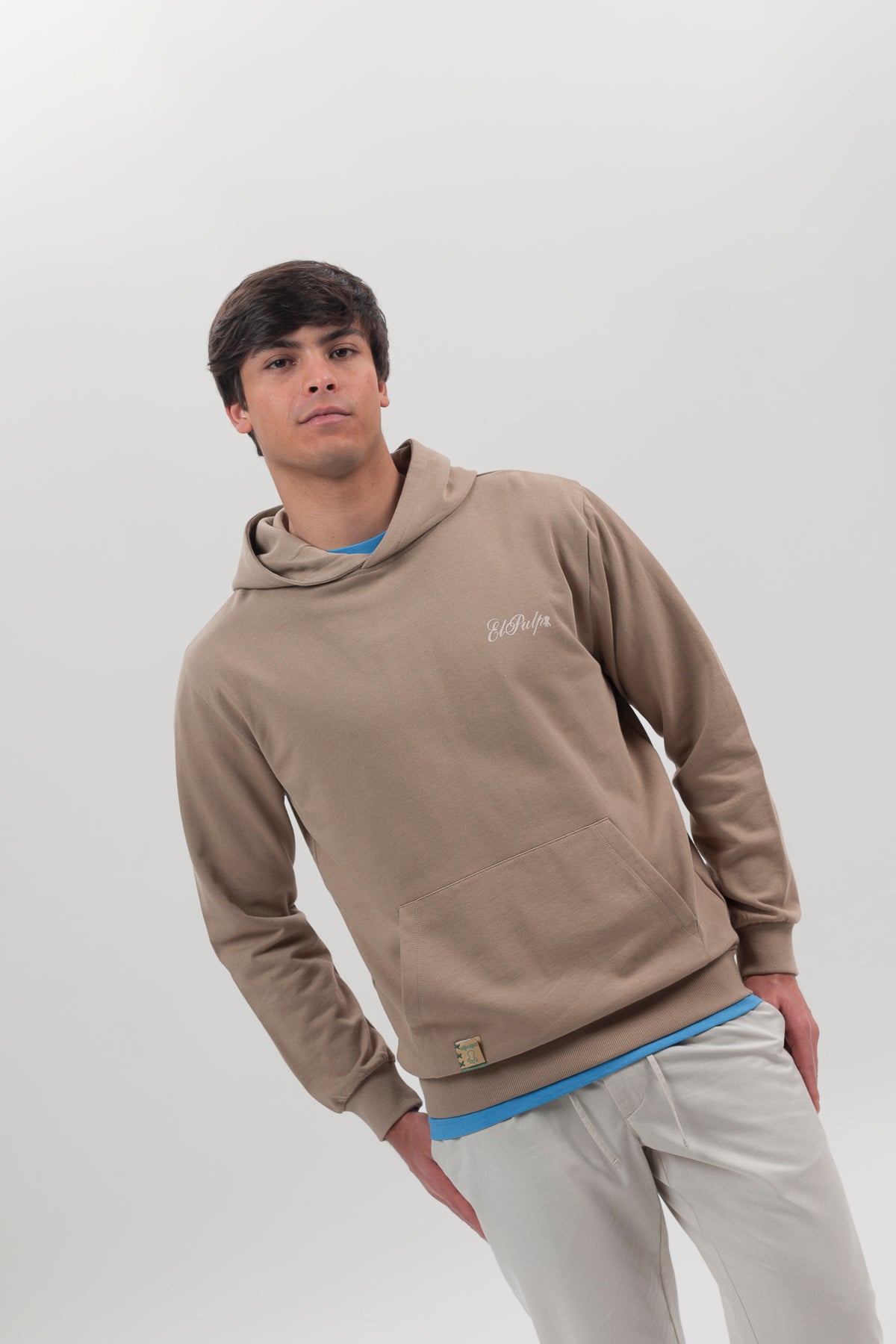 Sudadera estampado óleo paisaje arena