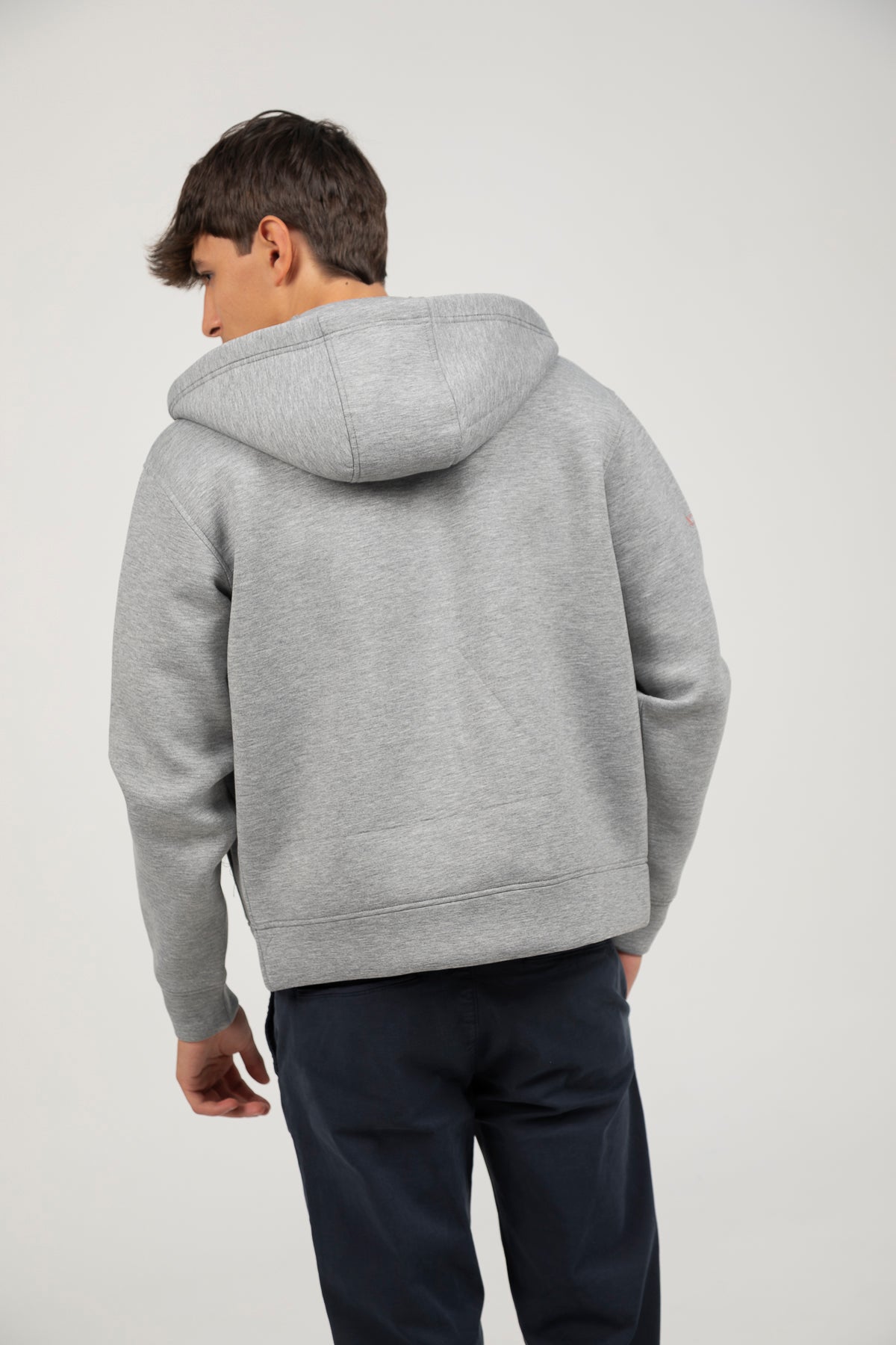 Sudadera capucha cremallera neopreno parche engomado gris vigoré