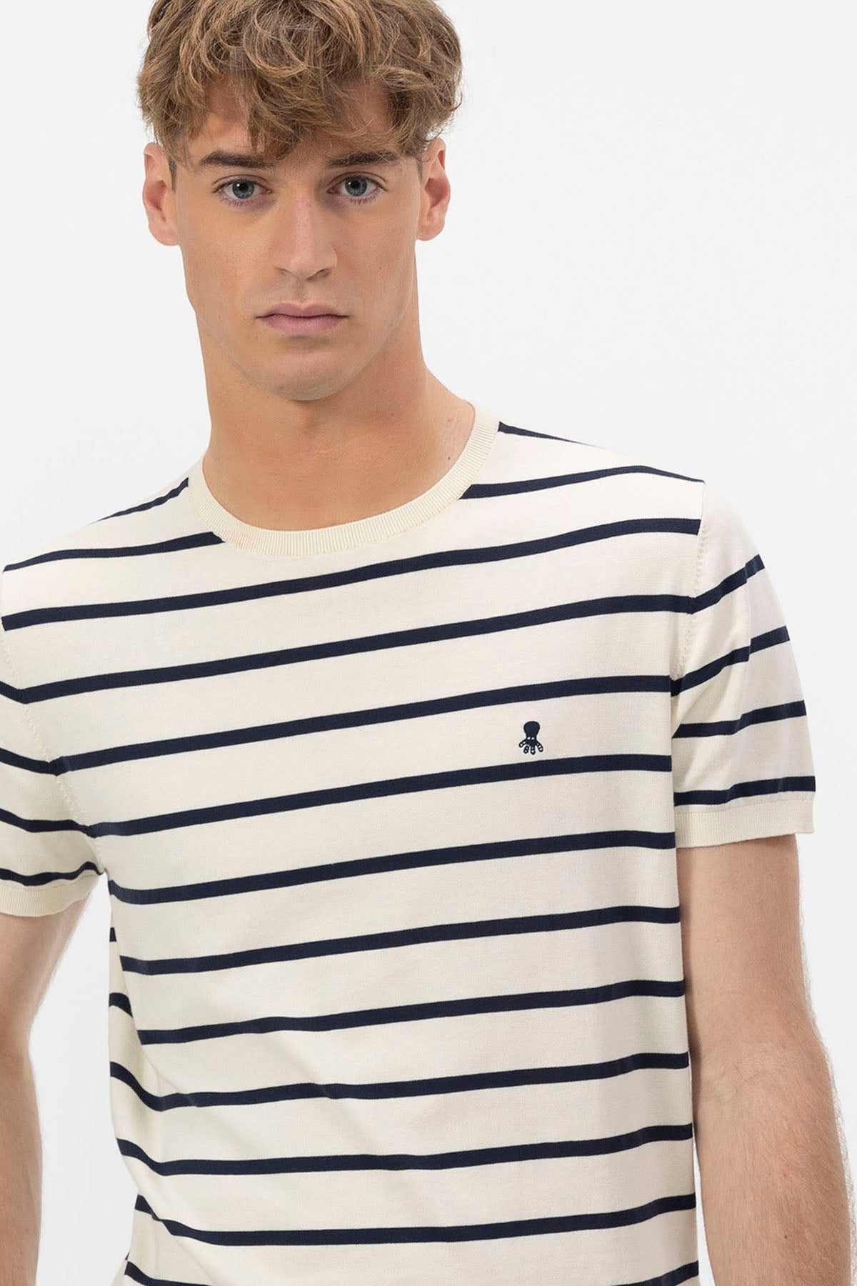 EXTRA FINE WASHED KNITTED T-SHIRT WITH PURE WHITE STRIPES