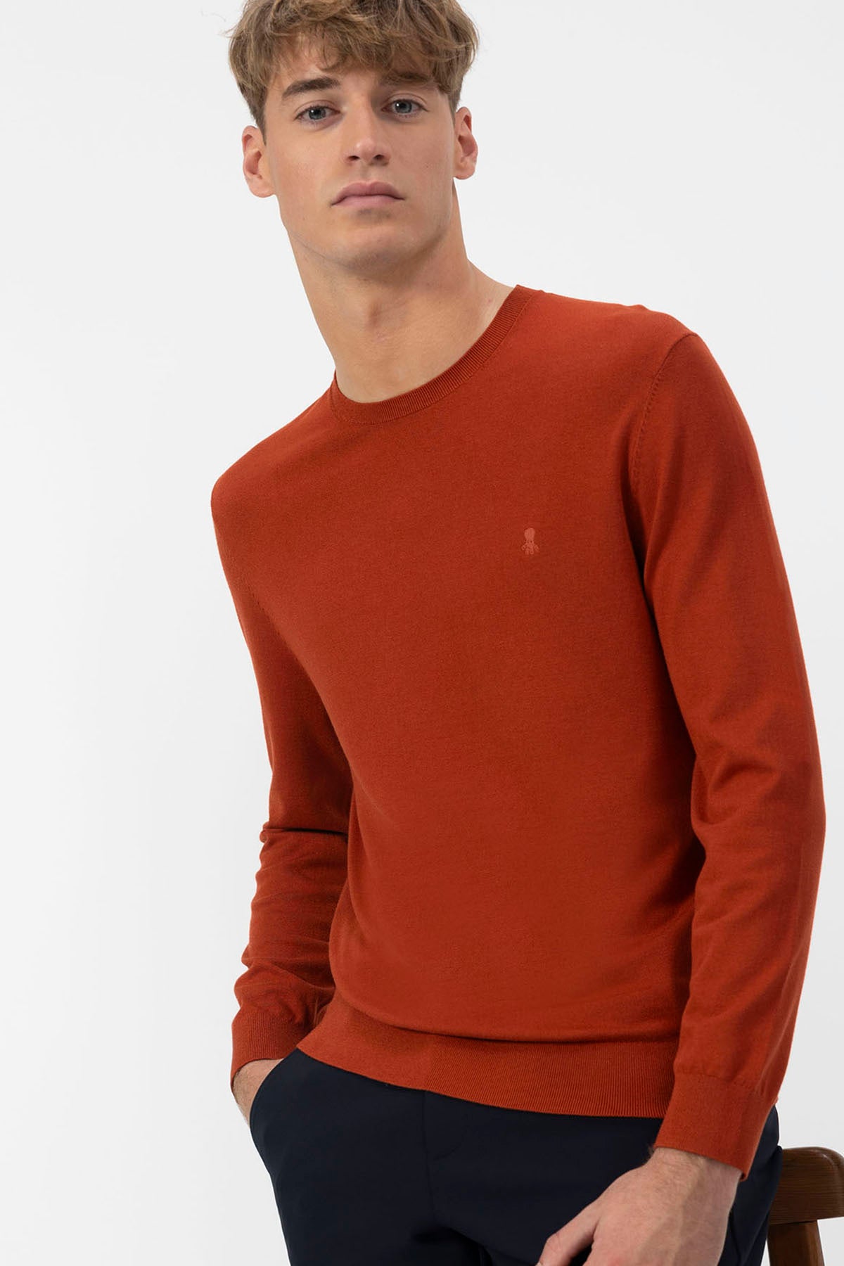 BASIC SWEATER WITH TERRACOTTA LOGO