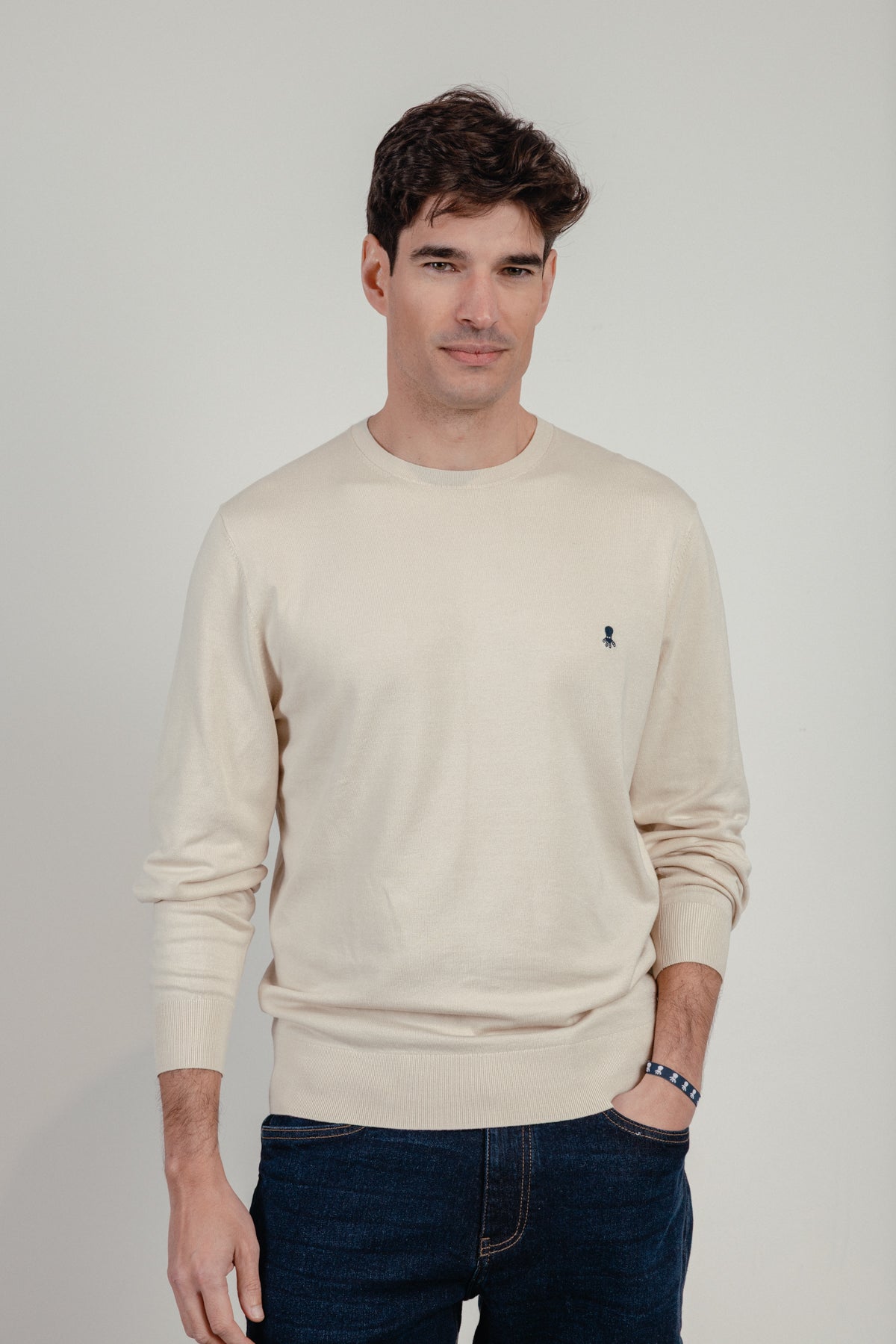 Jersey básico logo blanco roto