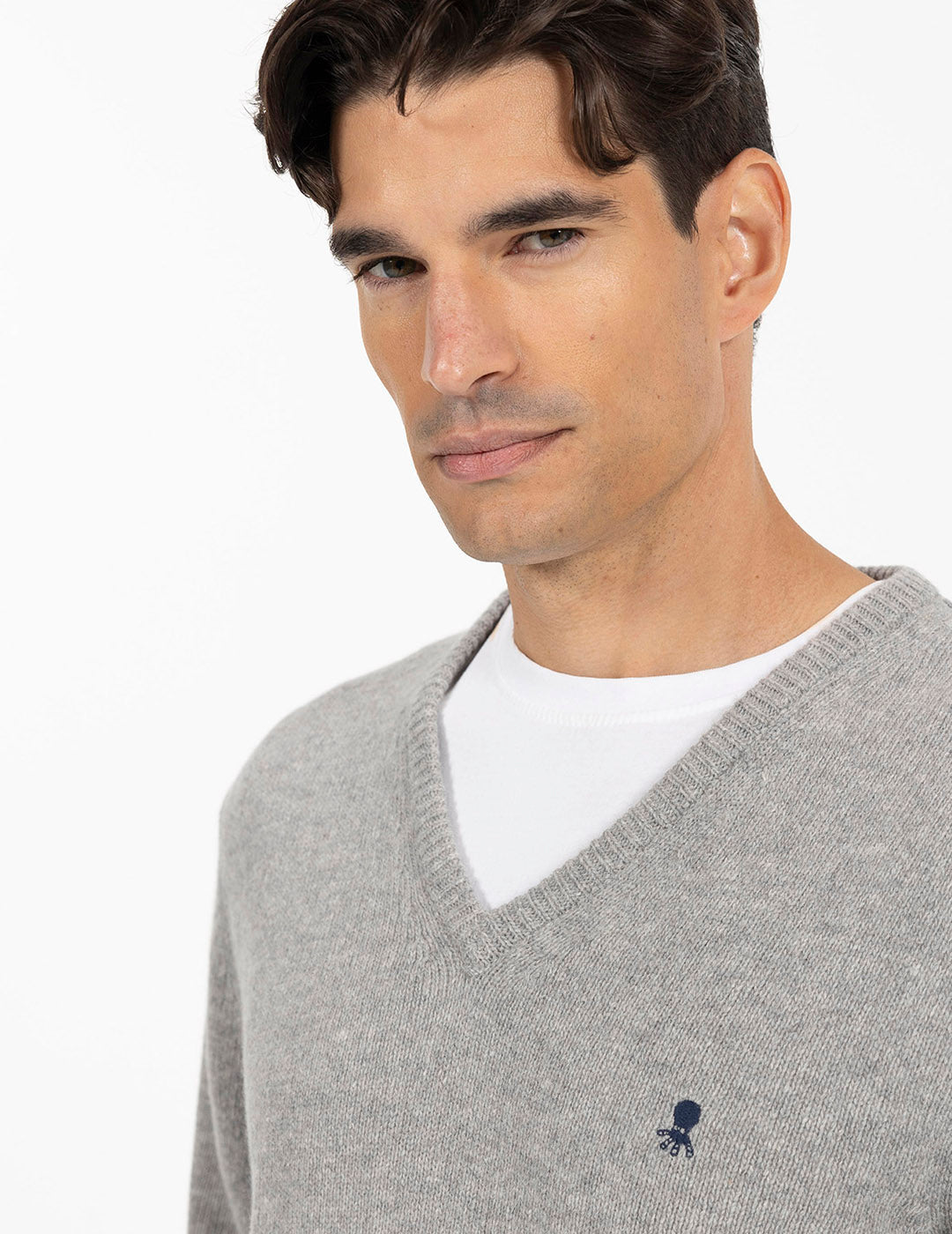 BASIC V-NECK SWEATER IN VIGORÉ GREY