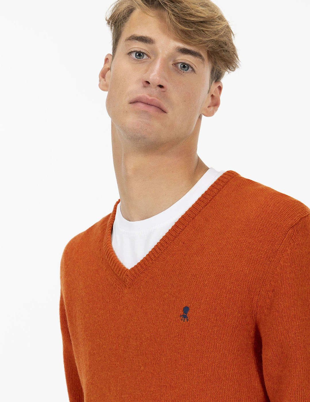 BASIC V-NECK SWEATER TILES