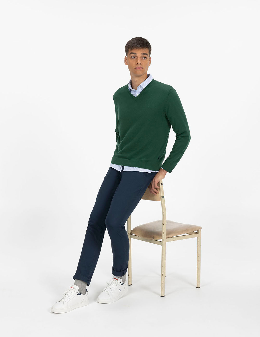 V-NECK SWEATER WITH BOTTLE GREEN LOGO MIX