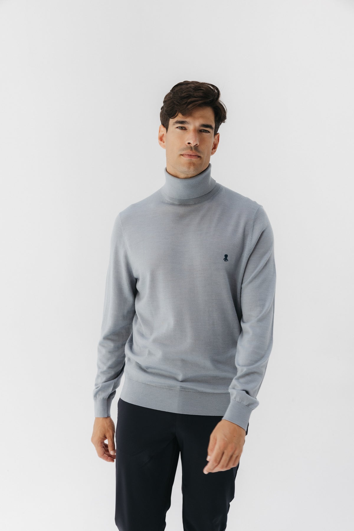 JERSEY MERINO CUELLO CISNE GRIS VIGORÉ