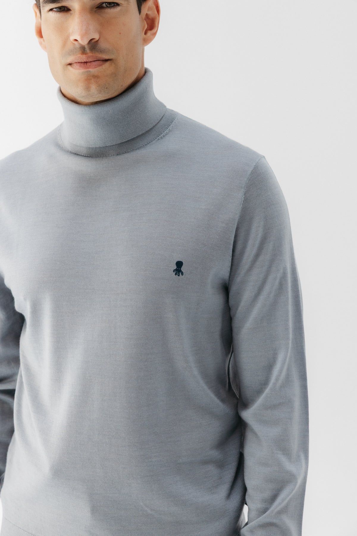 JERSEY MERINO CUELLO CISNE GRIS VIGORÉ