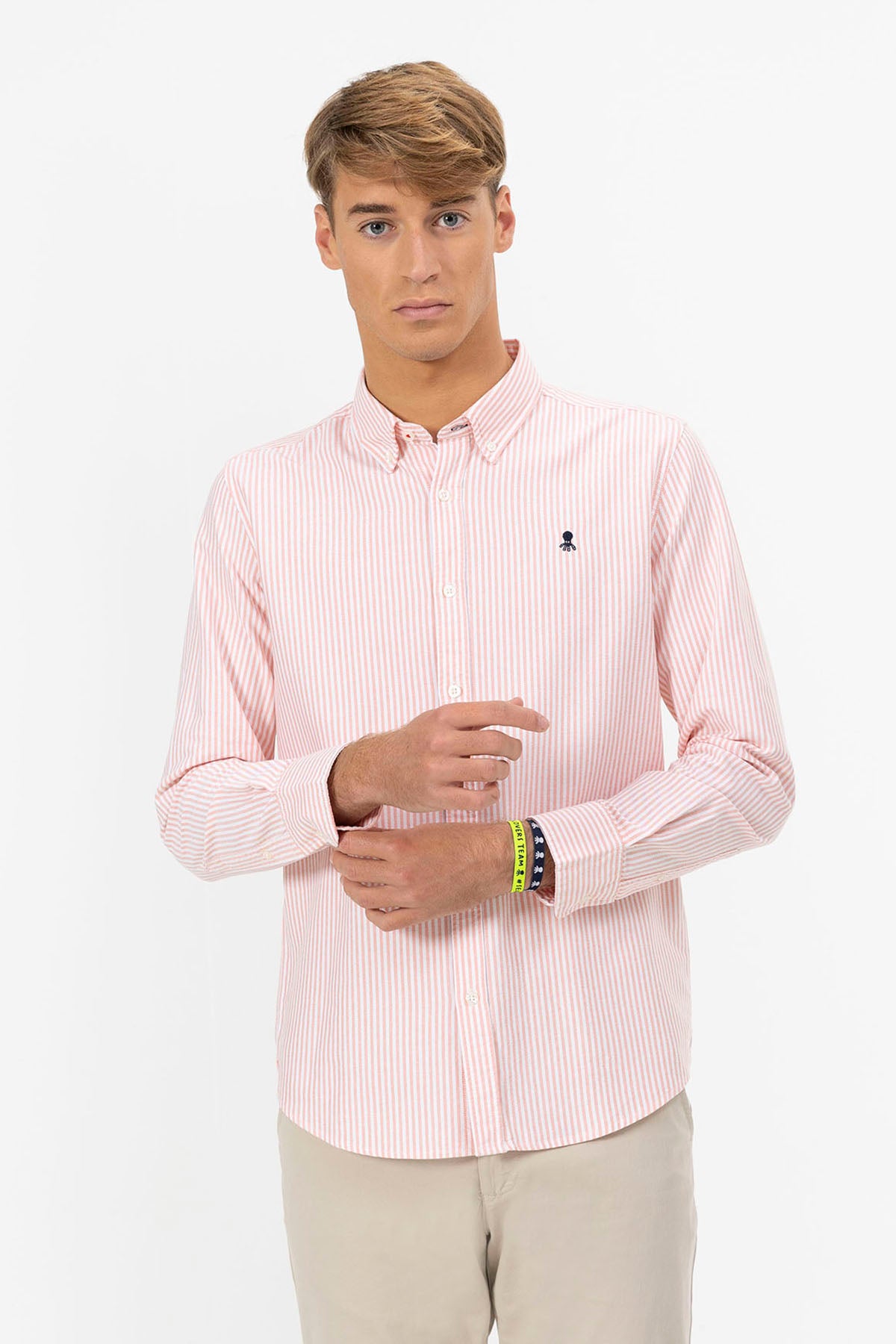 CAMISA OXFORD CUELLO BOTÓN RAYAS NARANJA