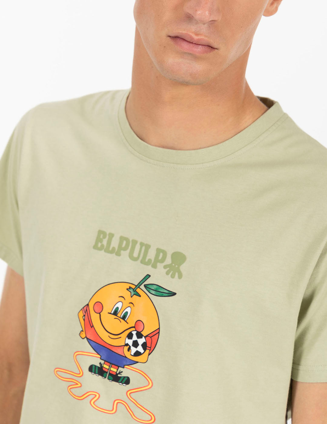 OCTOPUS AND ORANGE PRINT T-SHIRT IN SAGE GREEN