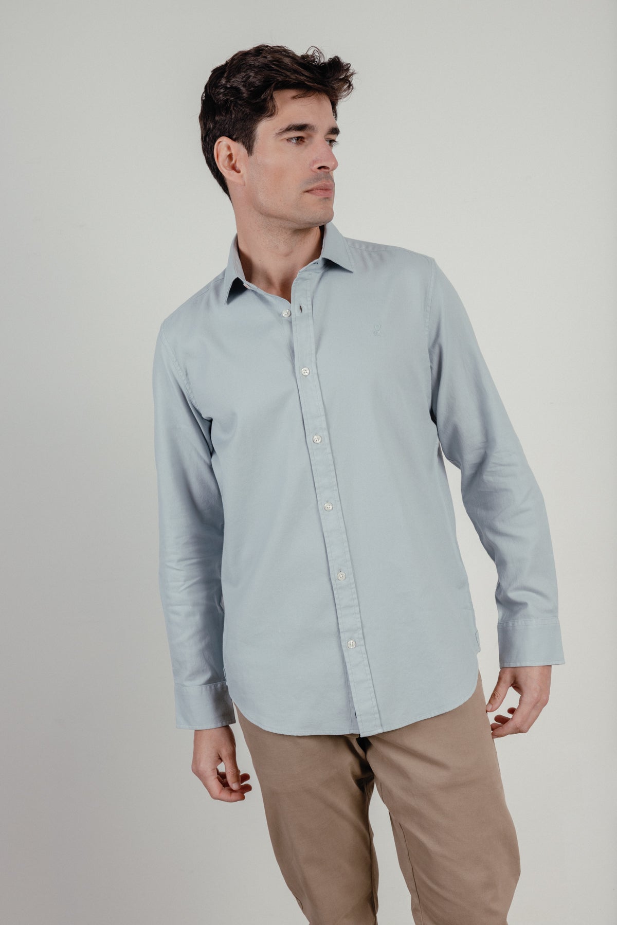 Camisa casual estructura garment dyed azul delavé