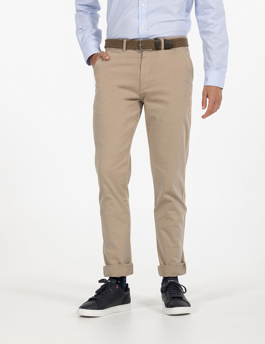 PANTALÓN CHINO TOPO