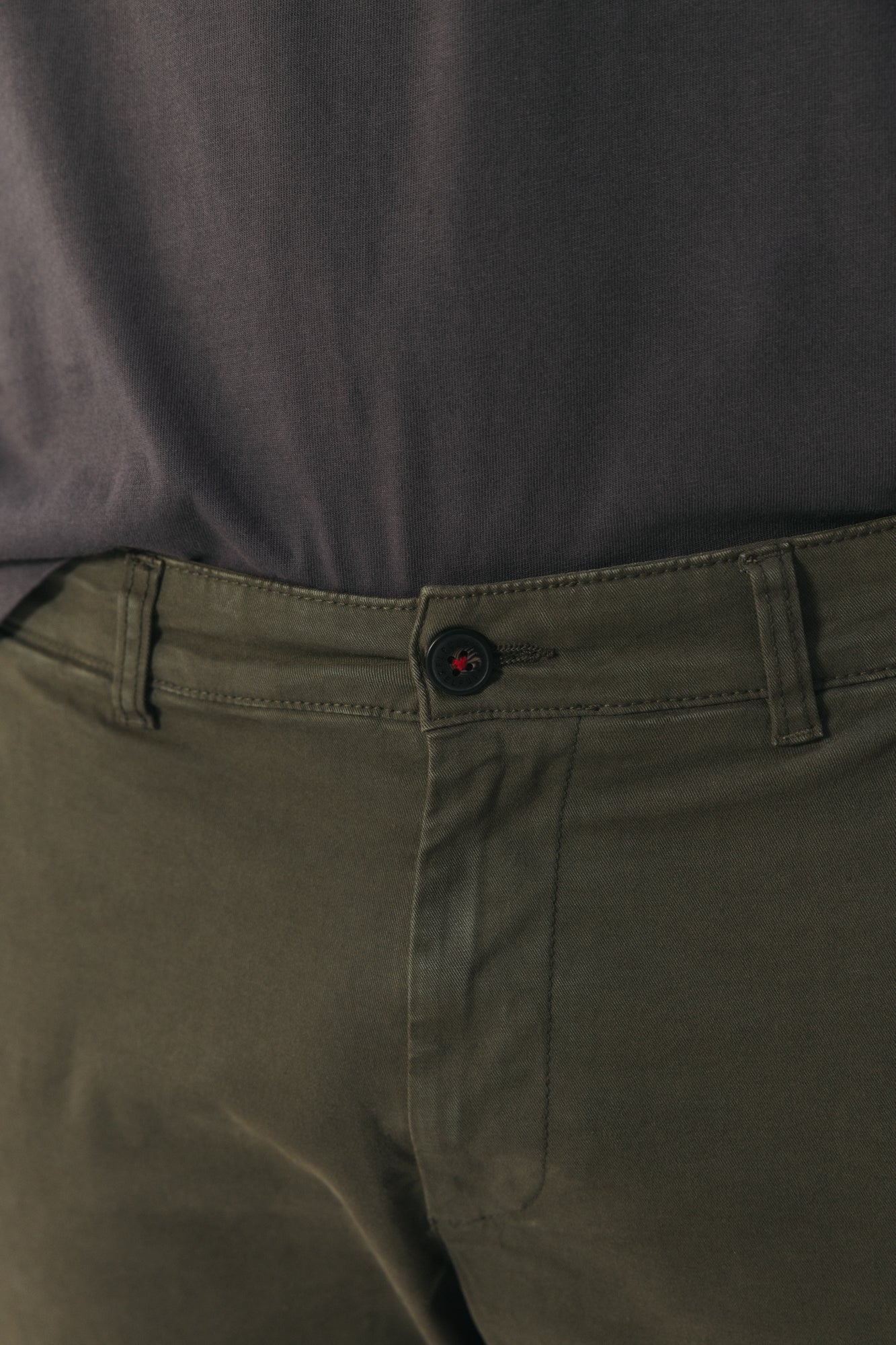 Pantalón chino peach verde khaki