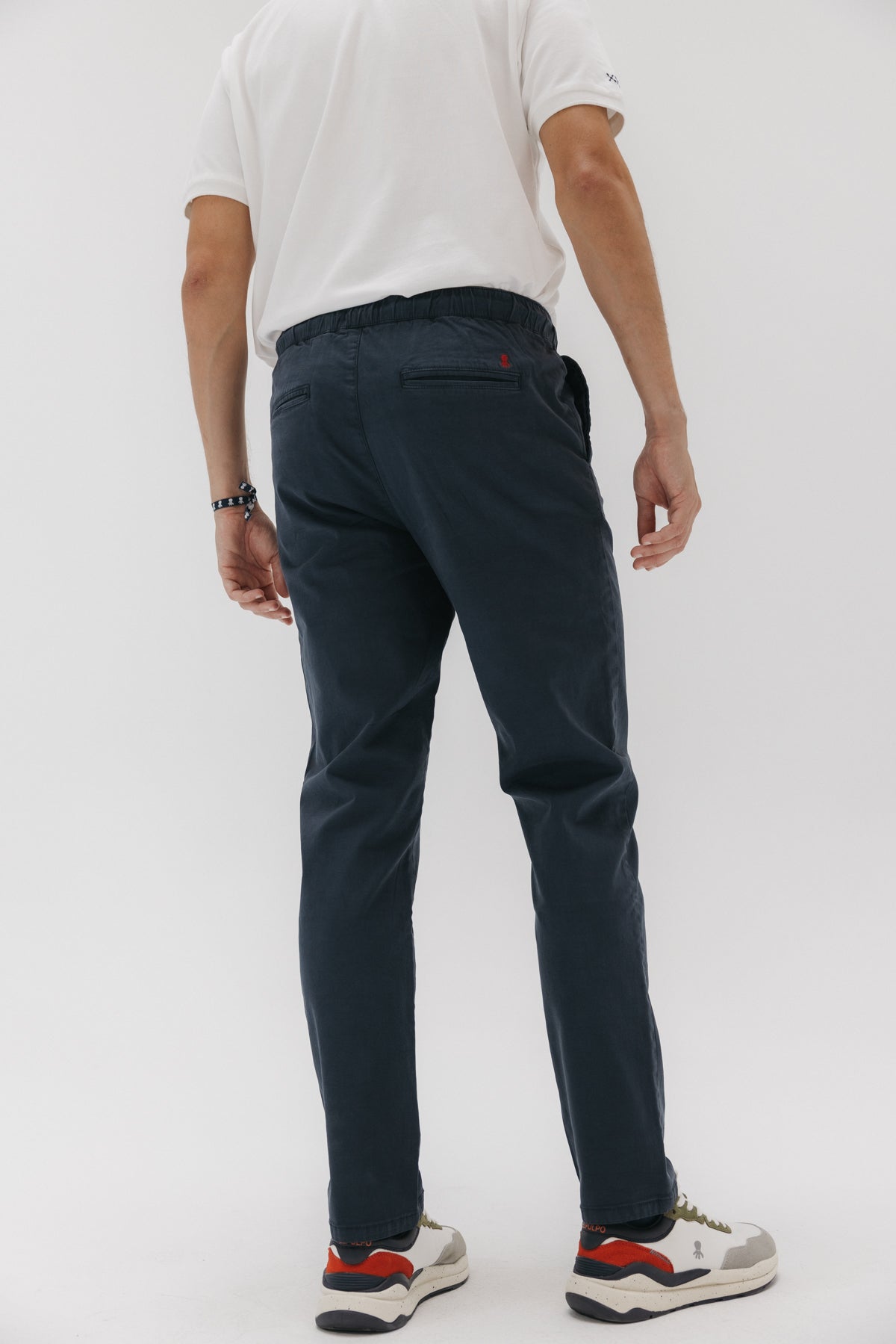 Pantalón jogger peach azul marino