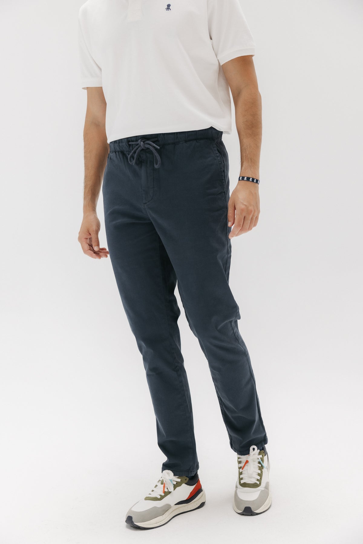 Pantalón jogger peach azul marino