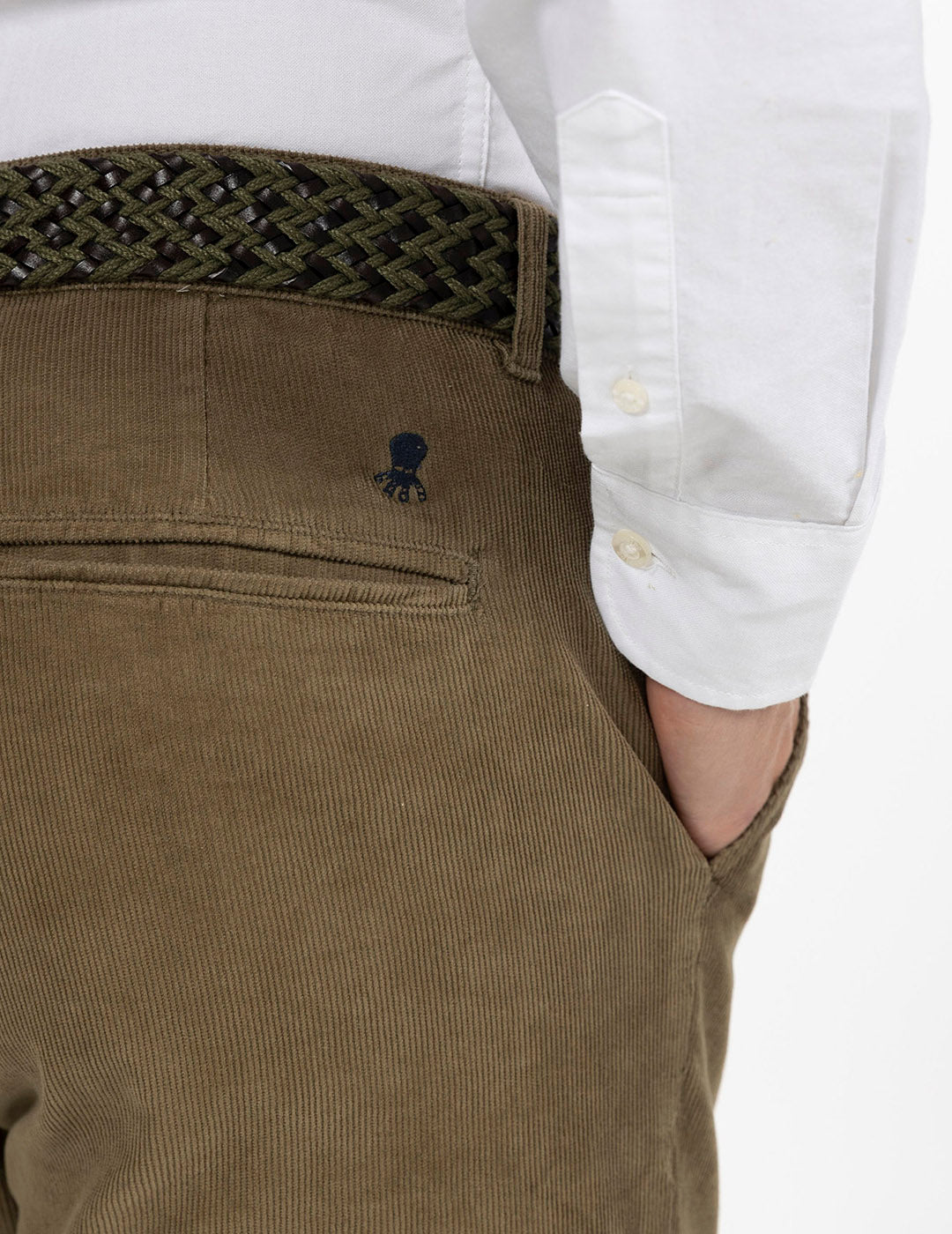 PANTALÓN CARGO MICROPANA VERDE KHAKI