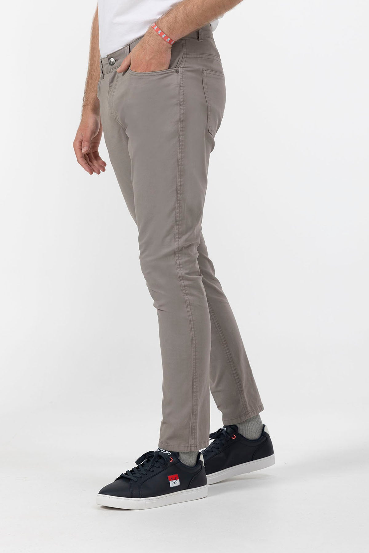 PANTALON 5 BOLSILLOS COLOR GRIS PIEDRA