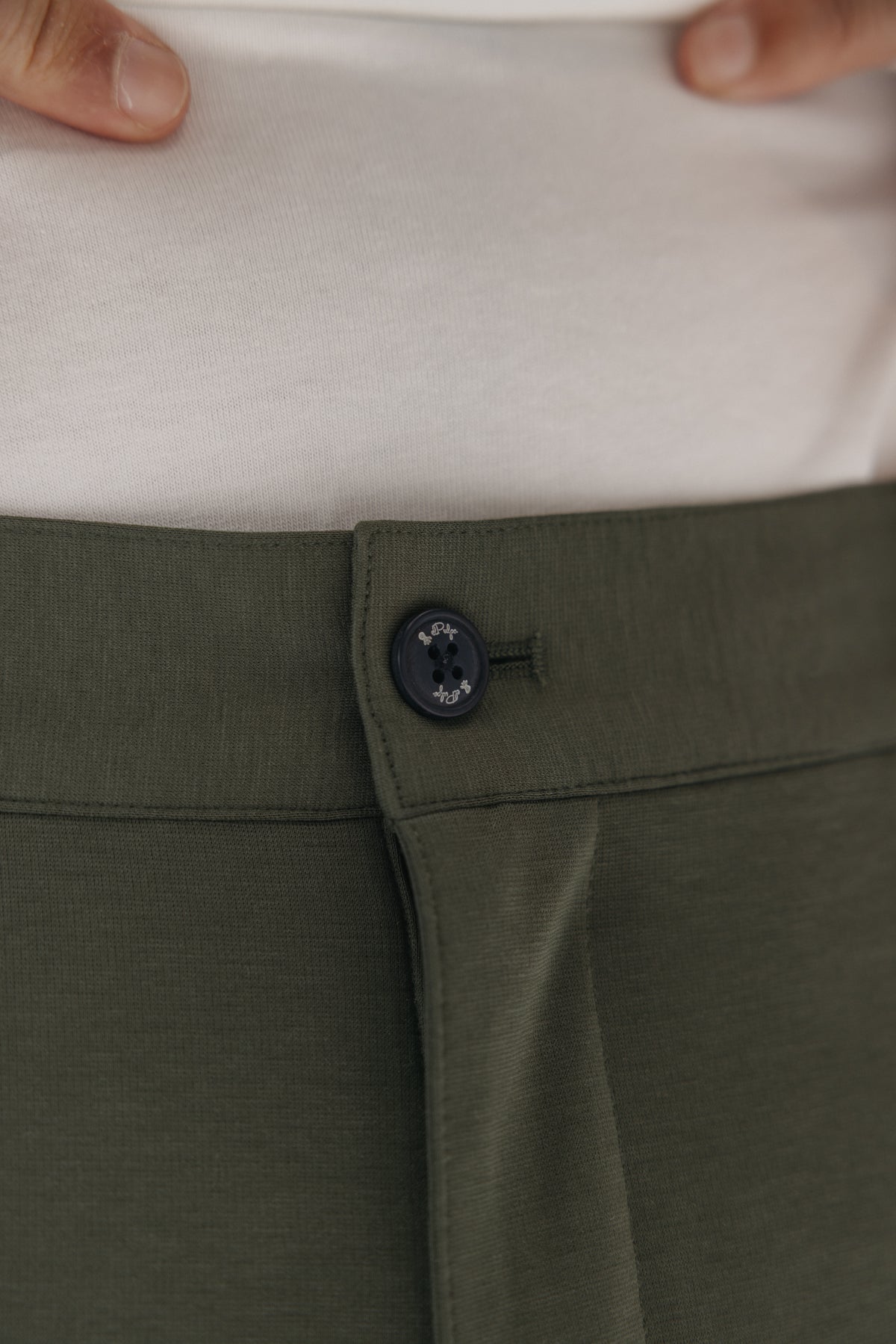 PANTALÓN SUPERCOMFORT VERDE KHAKI