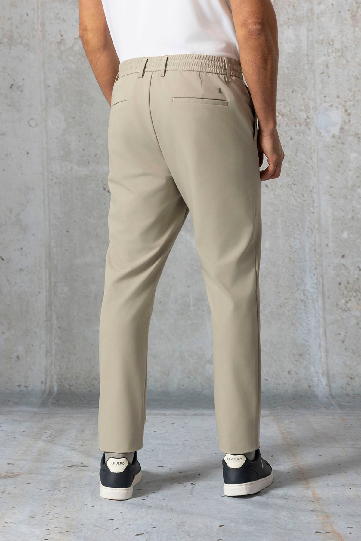 PANTALON TÉCNICO ULTRALIGERO CORDONES BEIGE