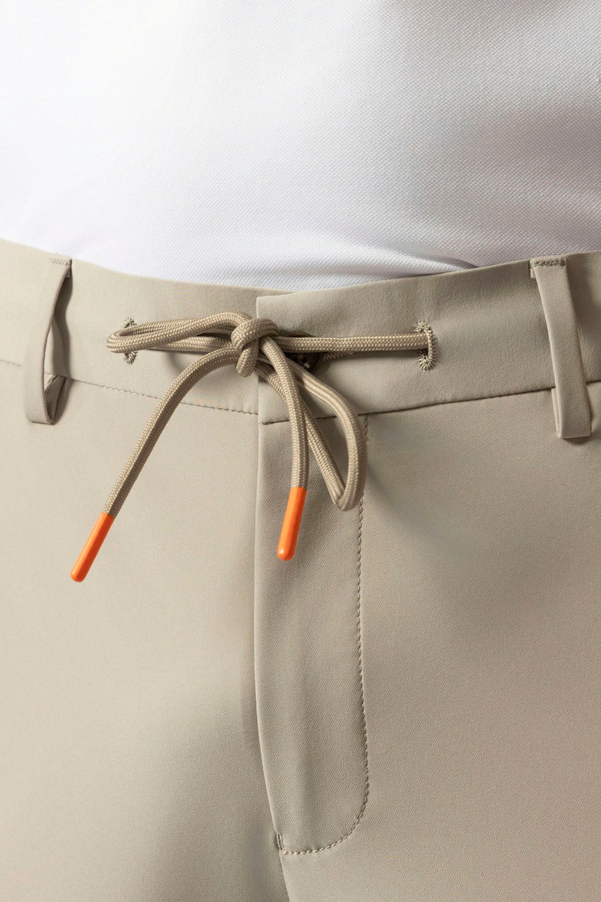 PANTALON TÉCNICO ULTRALIGERO CORDONES BEIGE