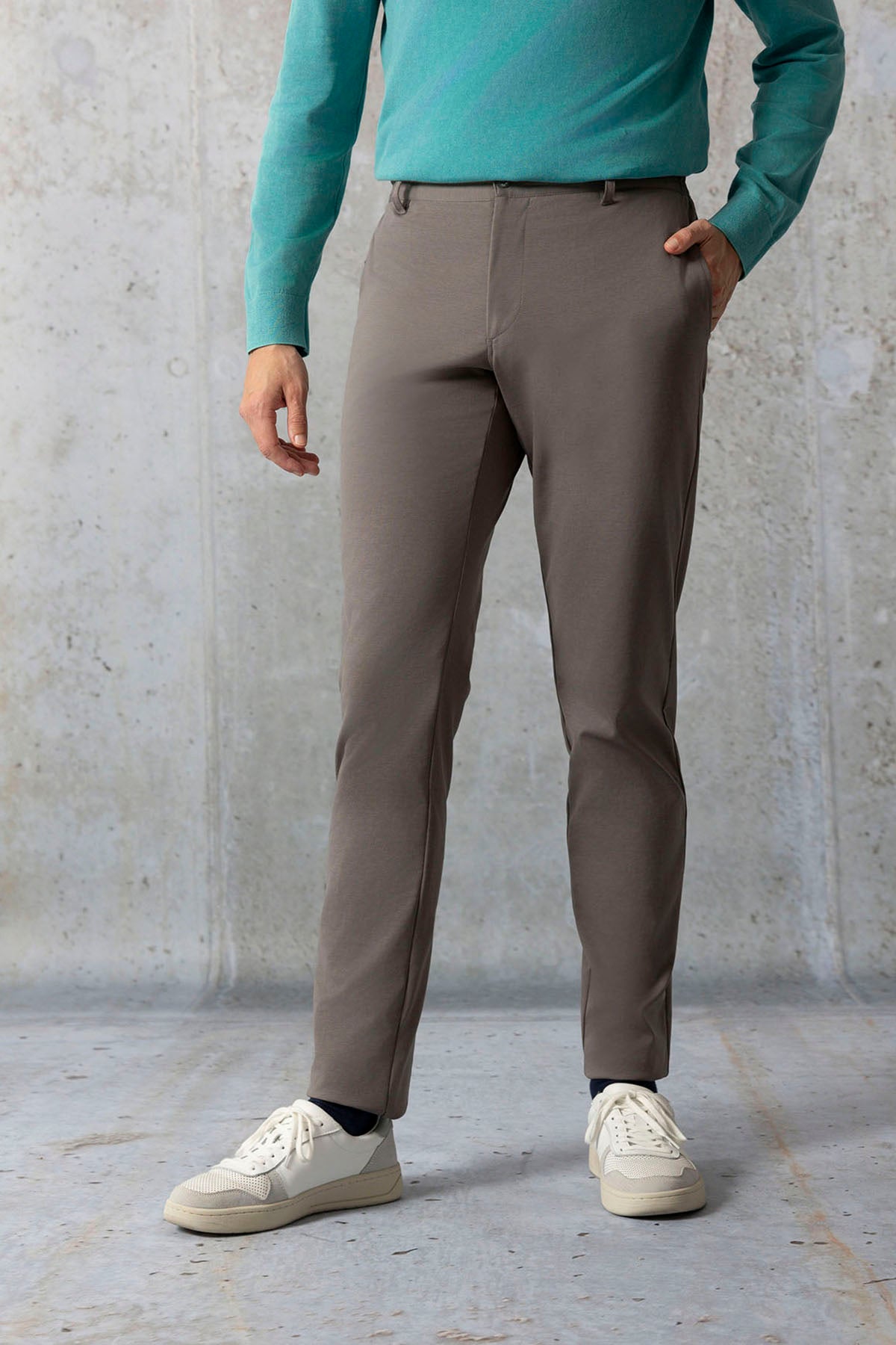 PANTALÓN SUPERCOMFORT GRIS MEDIO