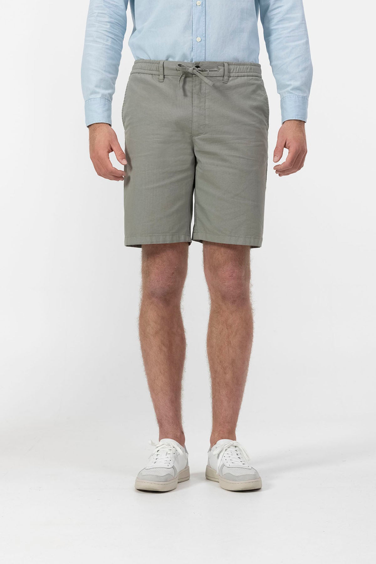 DELAVÉ GREEN MICRODRAWING BERMUDA JOGGER