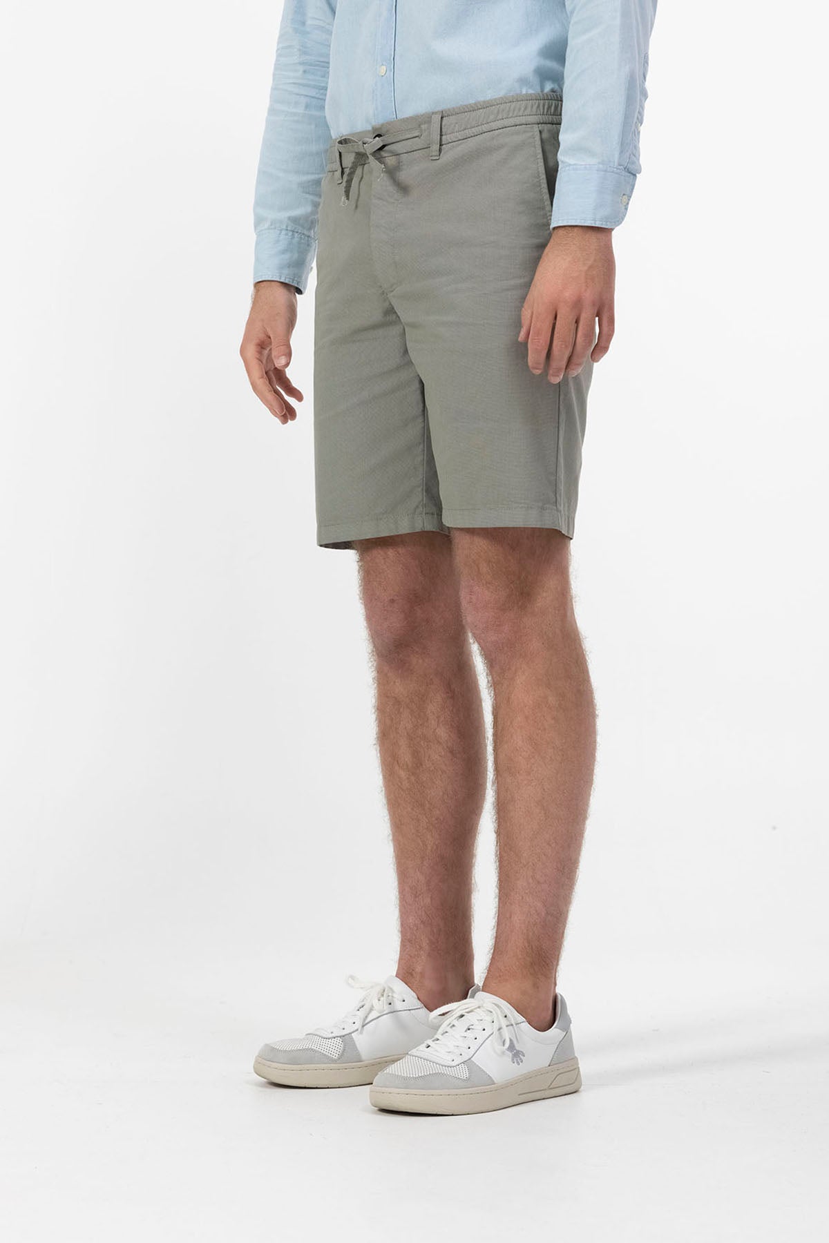 DELAVÉ GREEN MICRODRAWING BERMUDA JOGGER