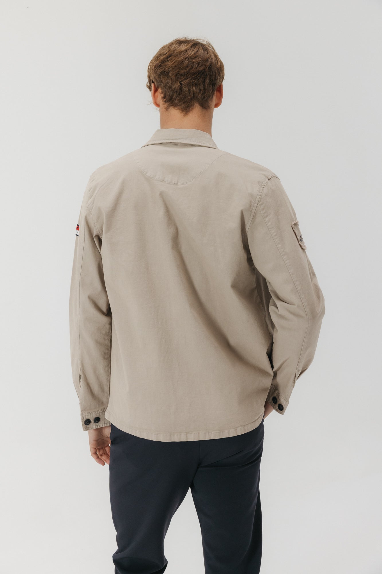 SOBRECAMISA HERITAGE DOS BOLSILLOS ARENA