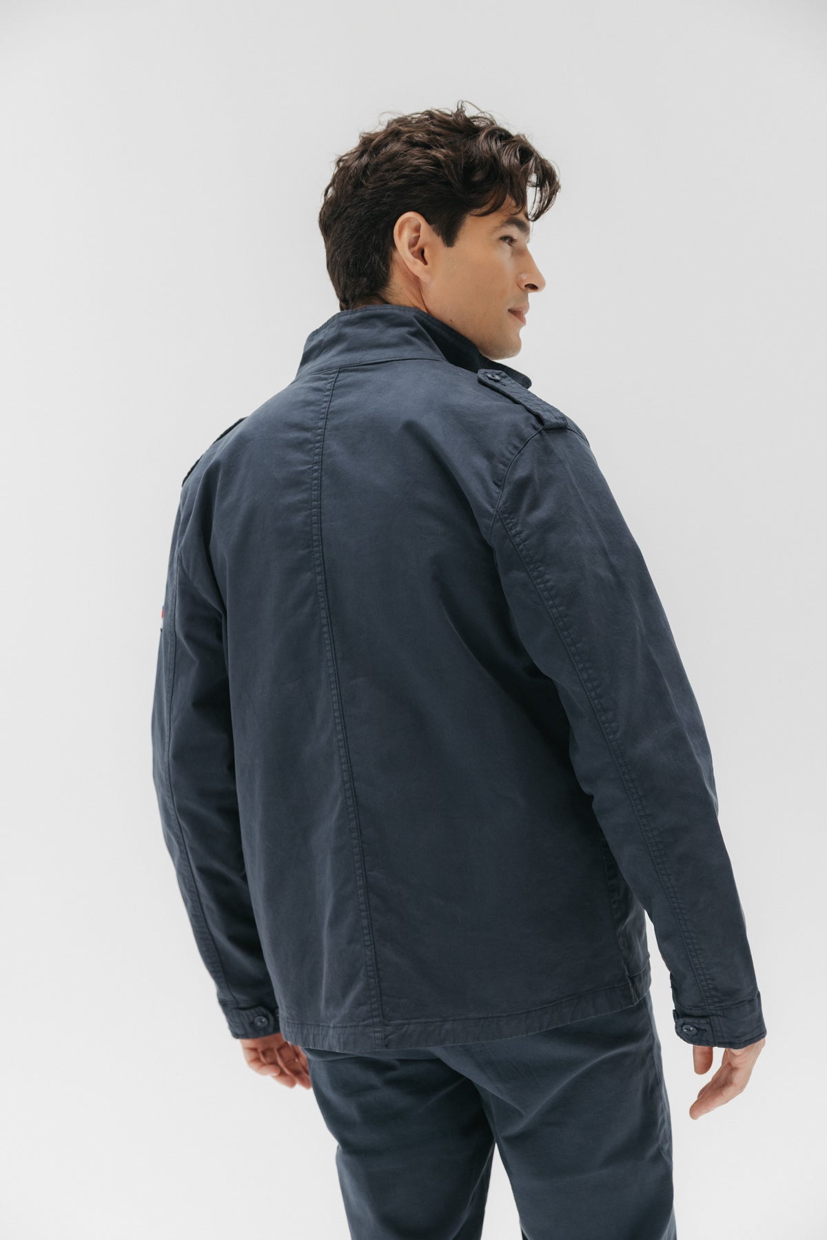Field jacket garment dyed azul marino