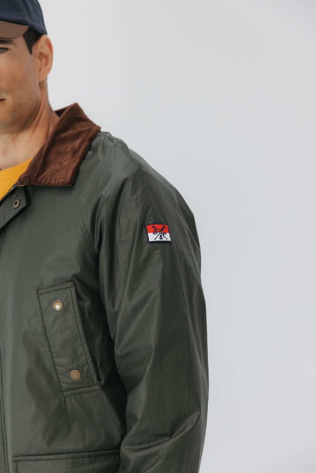 CHAQUETA ENCERADA HERITAGE VERDE MILITAR