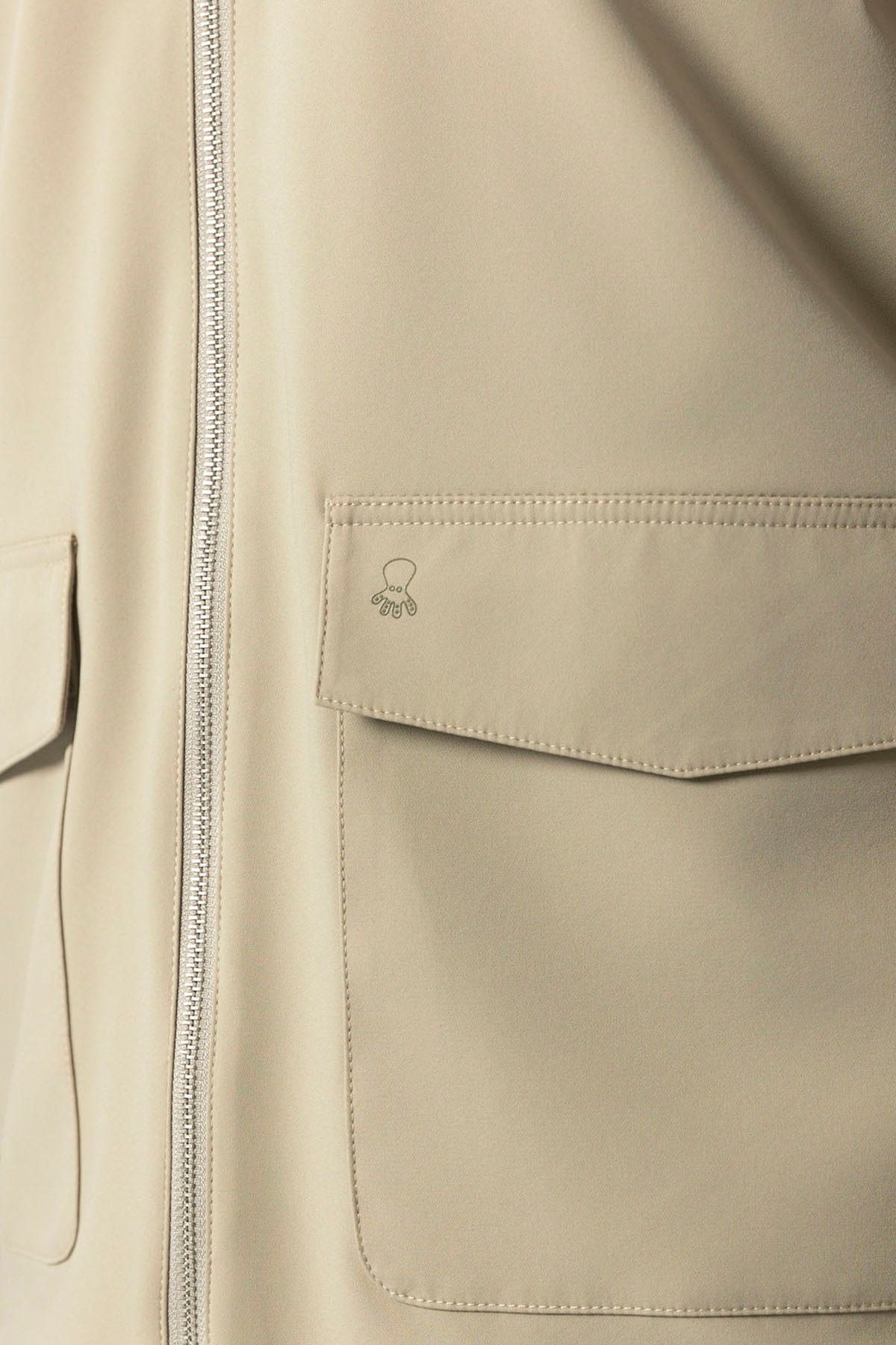 ULTRALIGHT BEIGE TECHNICAL JACKET