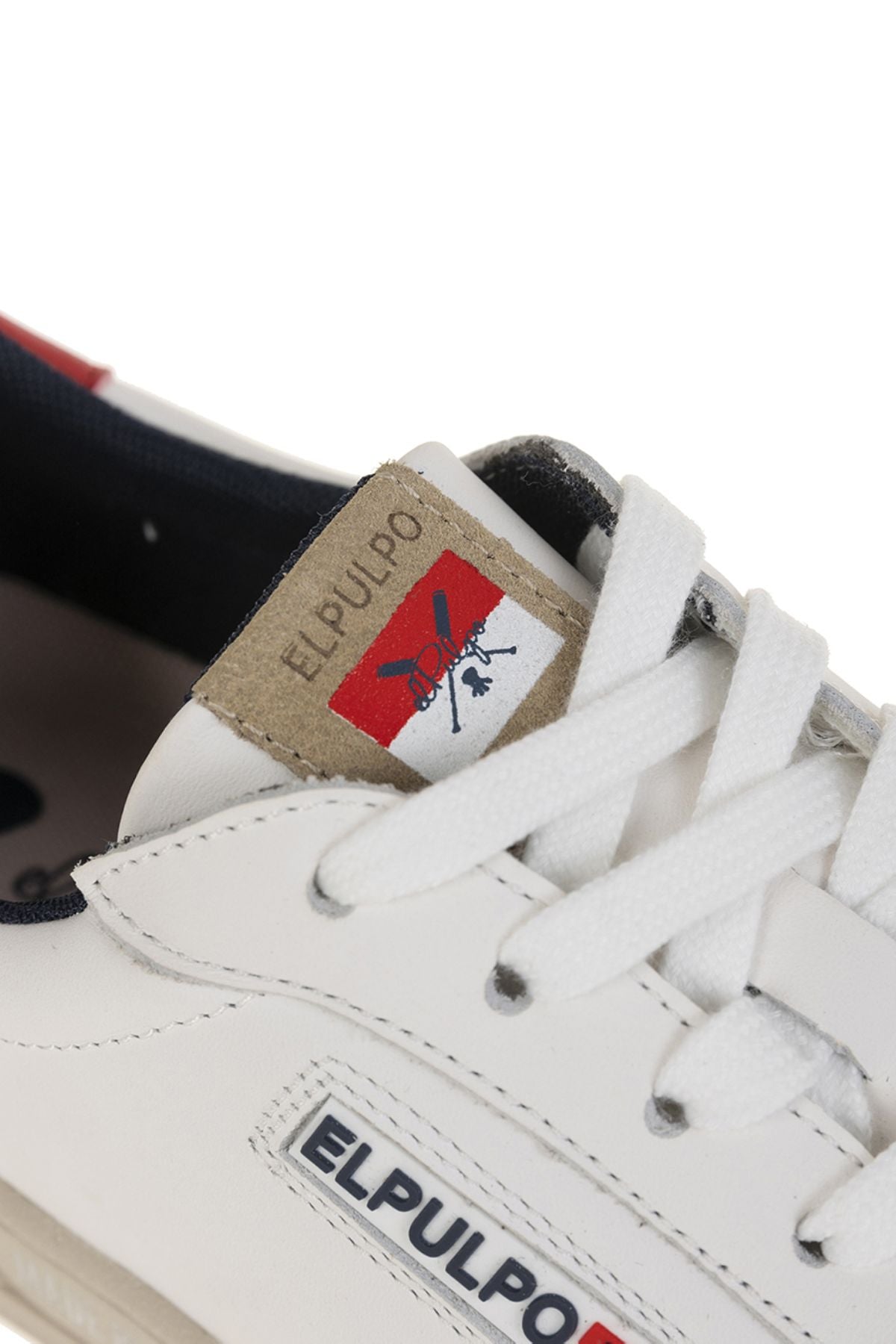 RED FLAG LETTER SPORTS SHOE