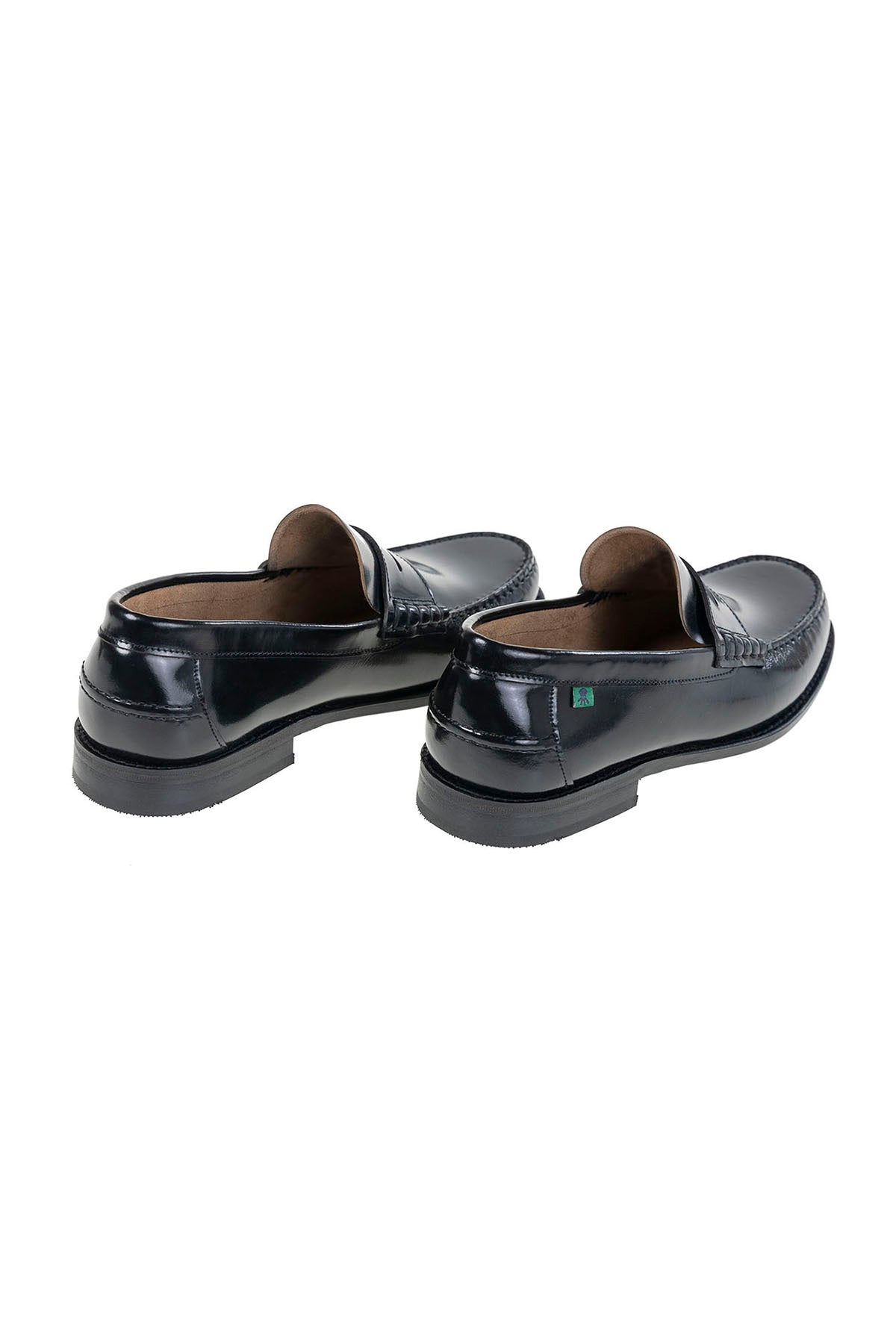 Zapato mocasín antifaz suela cuero negro