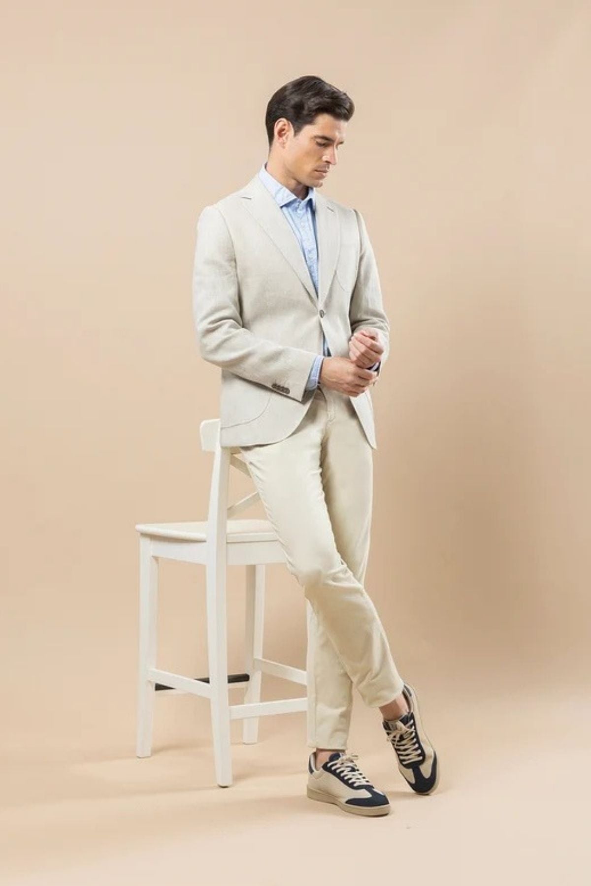 AMERICANA TRAJE LINO TRES BOLSILLOS CAMEL