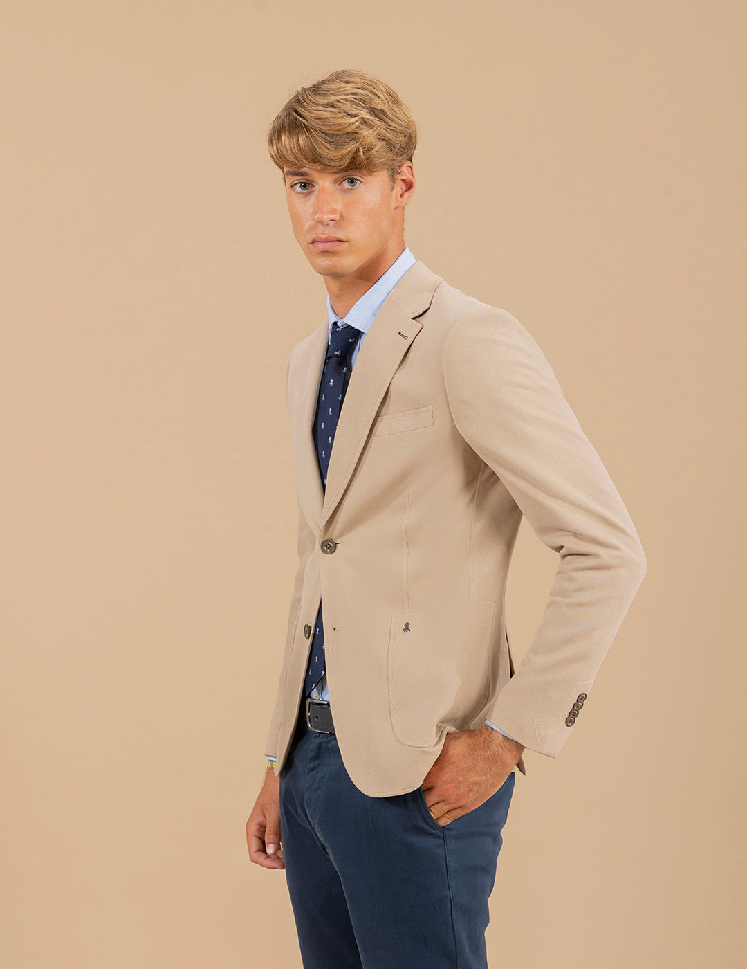 CAMEL STRUCTURED KNITTED BLAZER