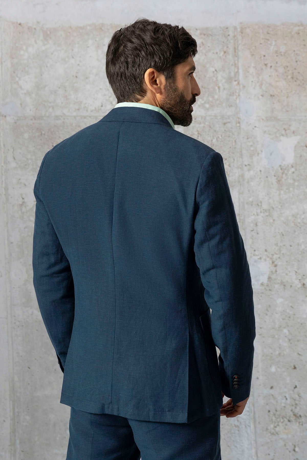 RELAXED BLAZER WITH NAVY BLUE LINEN