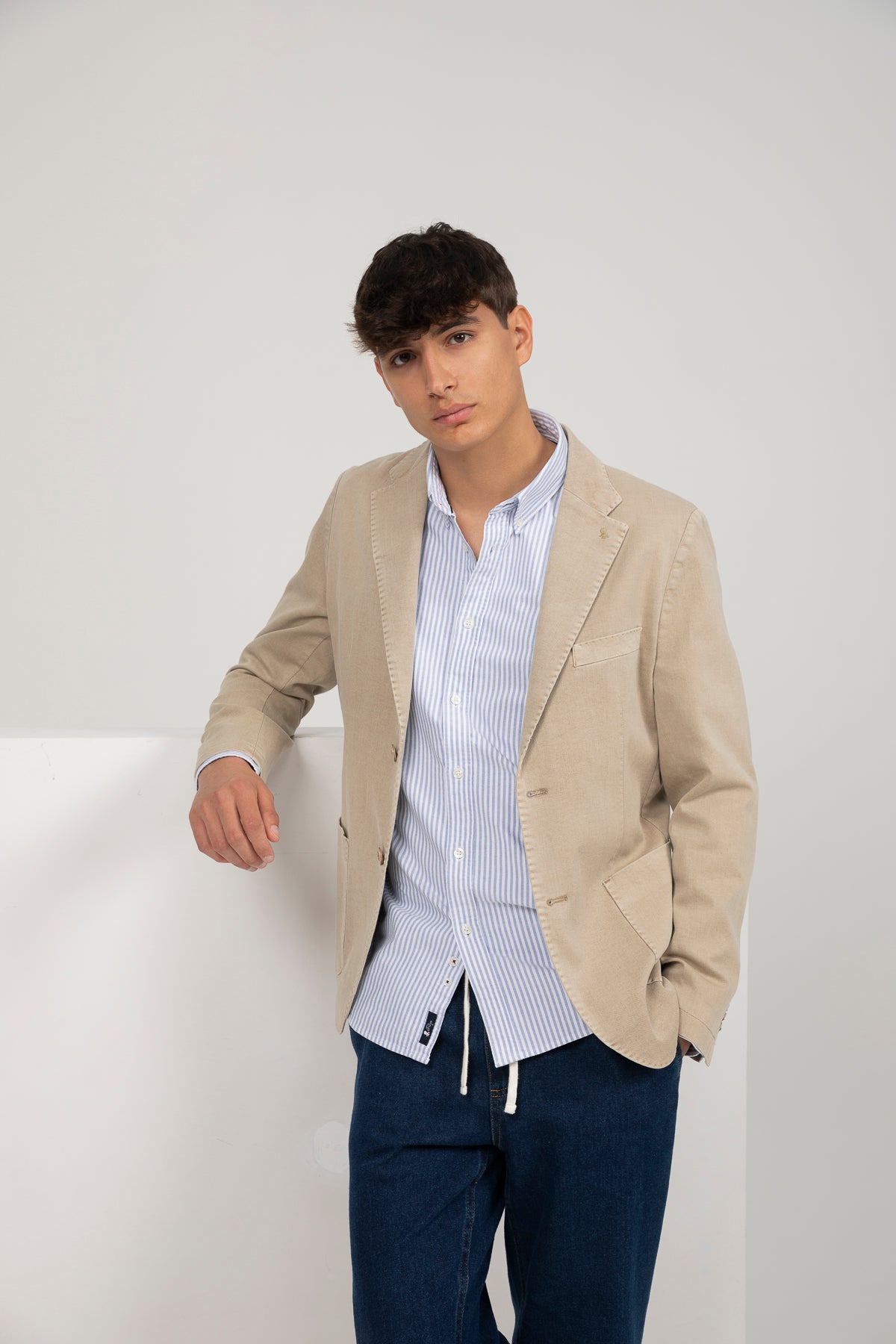 Americana garment dyed camel
