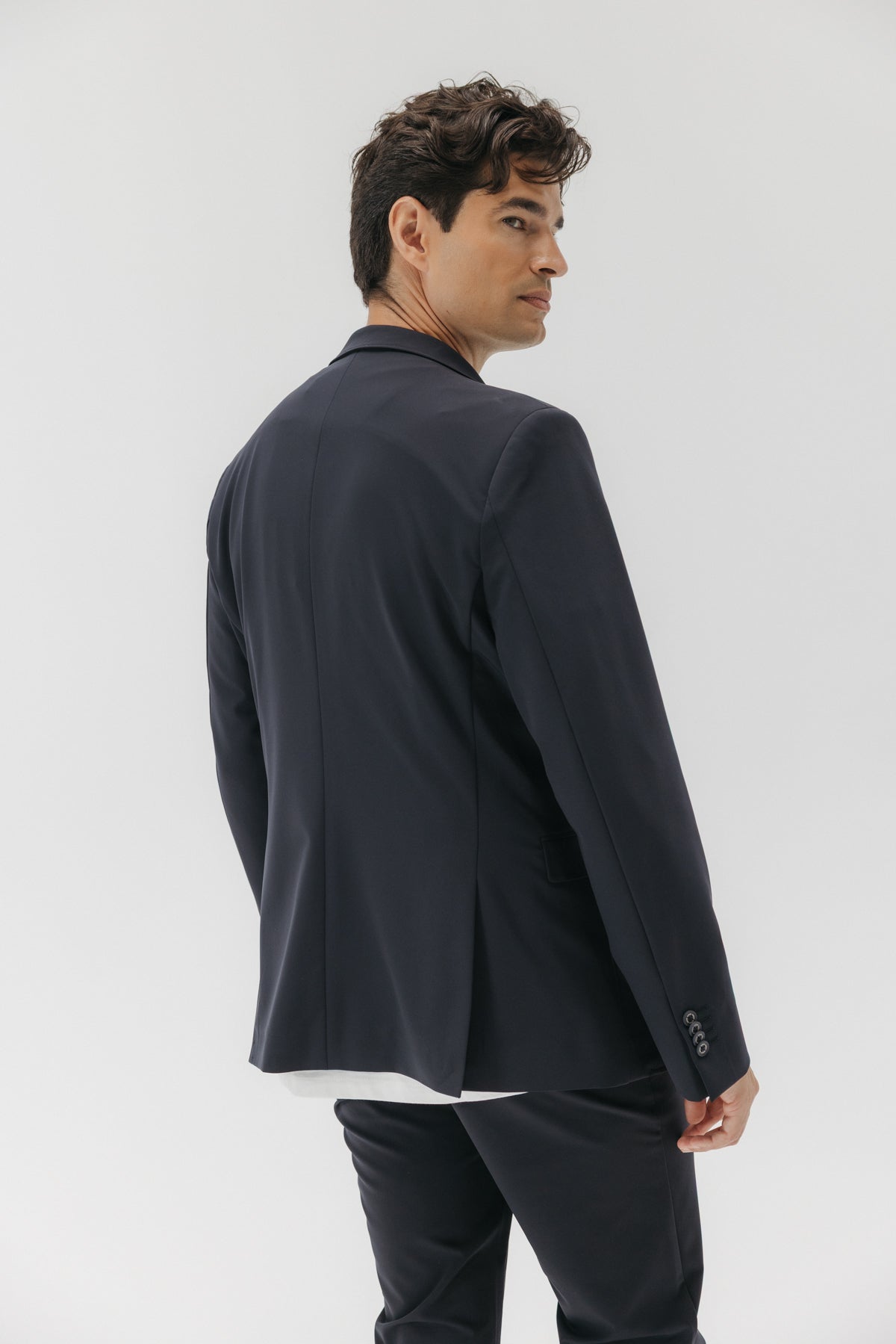 Americana técnica ultraligera azul marino