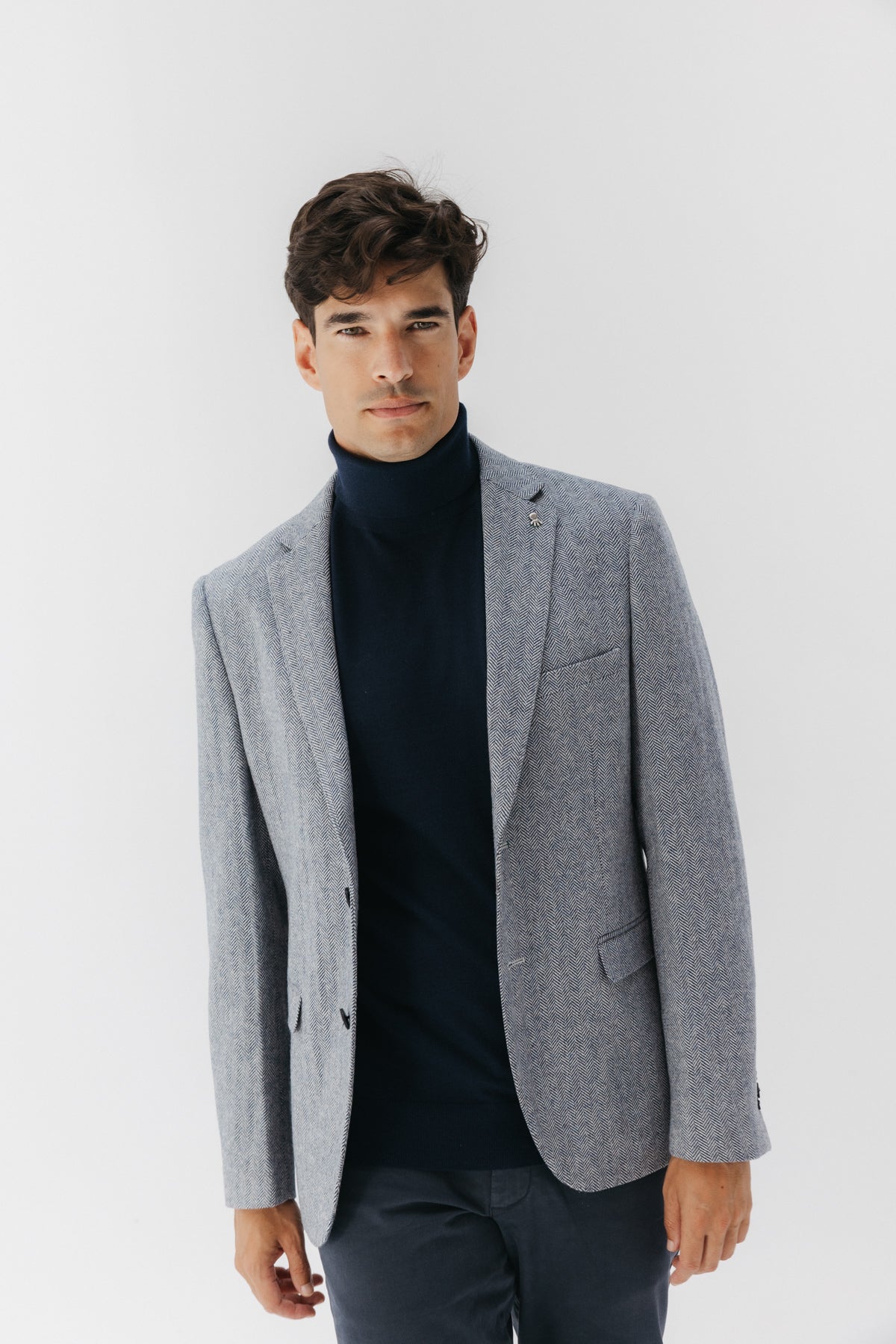 Blazer espinha de peixe com lã azul