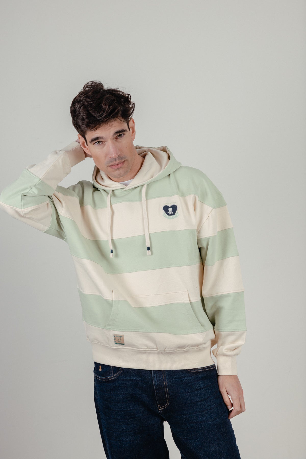 Sudadera capucha unisex de rayas corazón verde menta