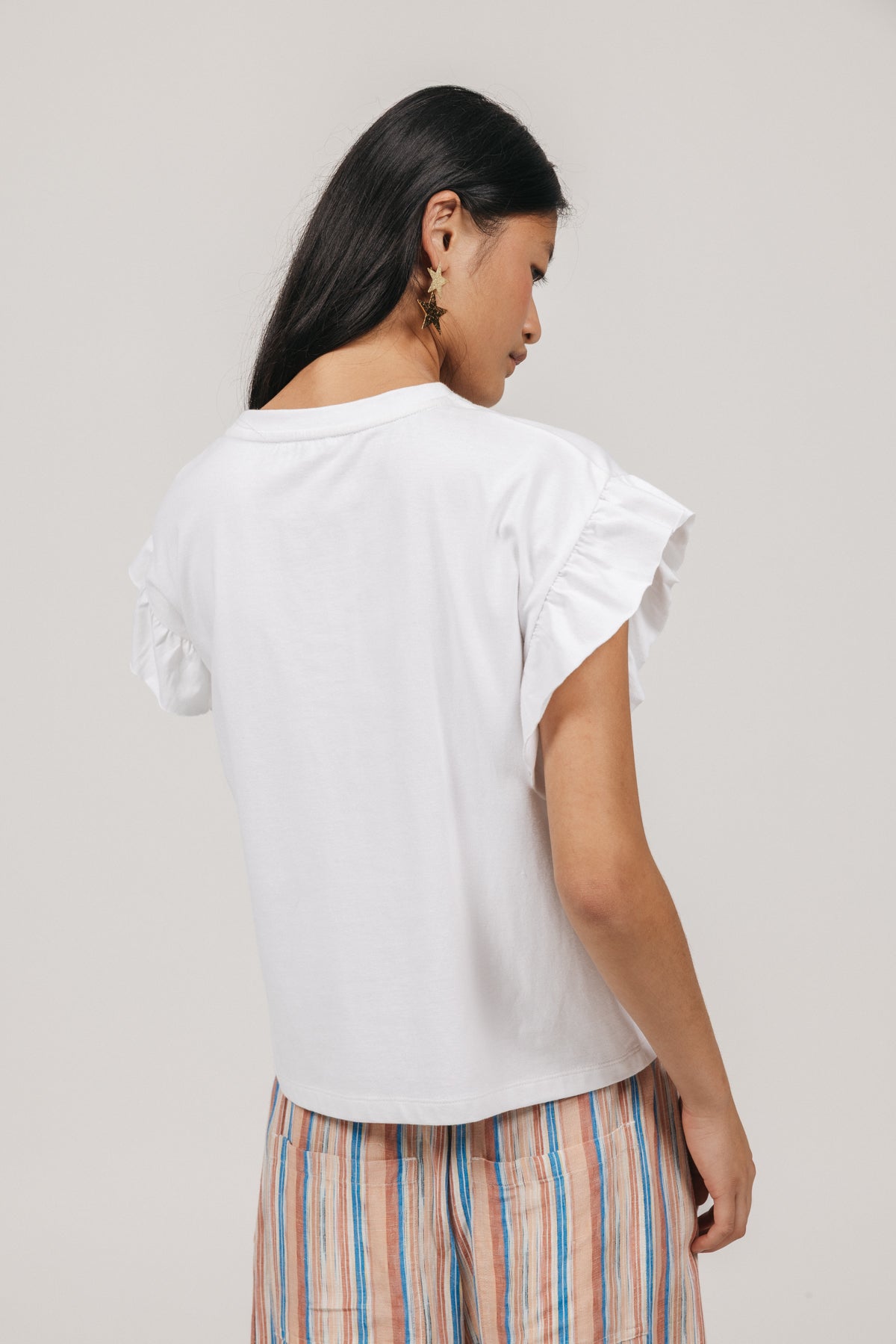 CAMISETA TEEN MANGA VOLANTES BLANCO PURO